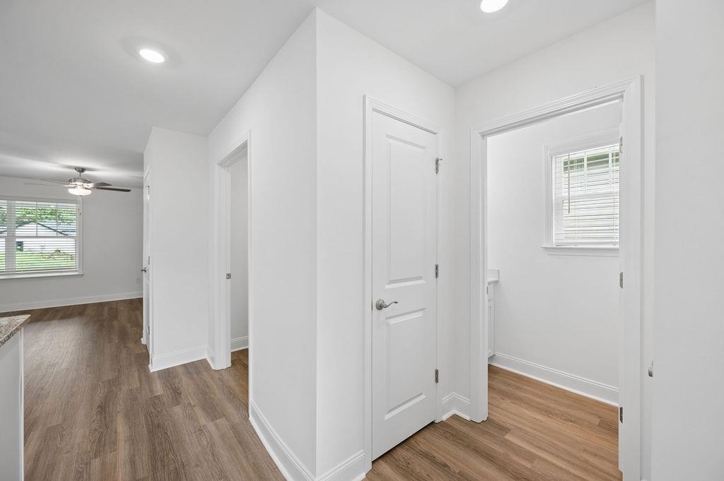 668 Saxon Avenue Property Photo 16