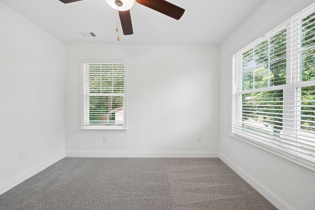 668 Saxon Avenue Property Photo 30