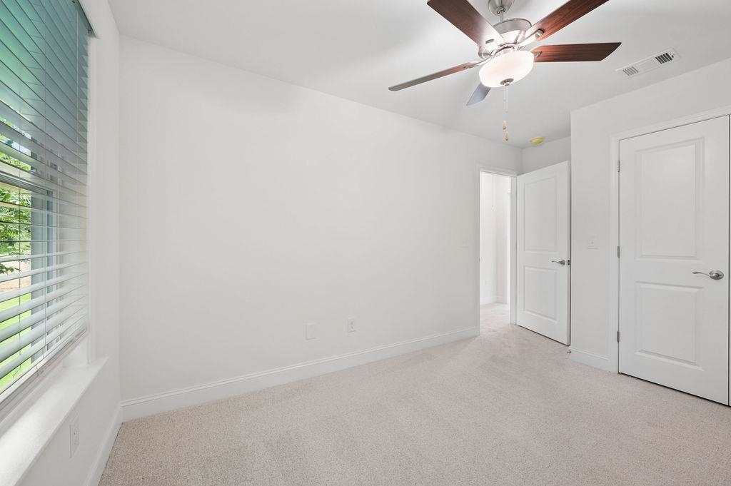 672 Saxon Avenue Property Photo 27