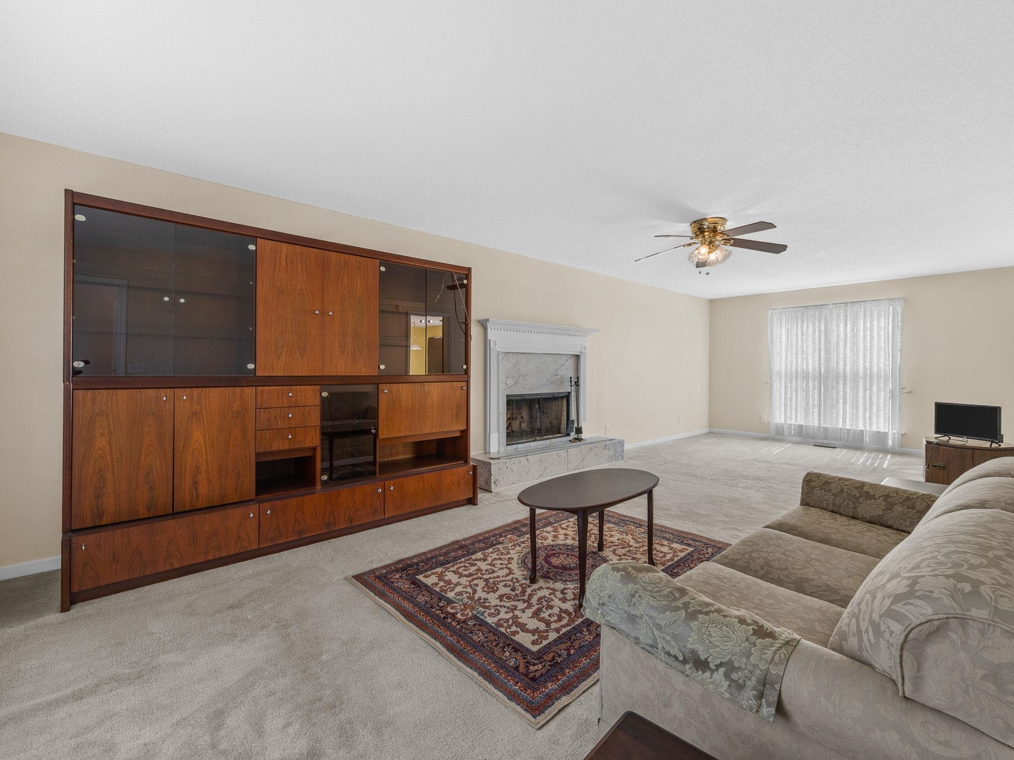 104 Bermuda Lane Property Photo 7