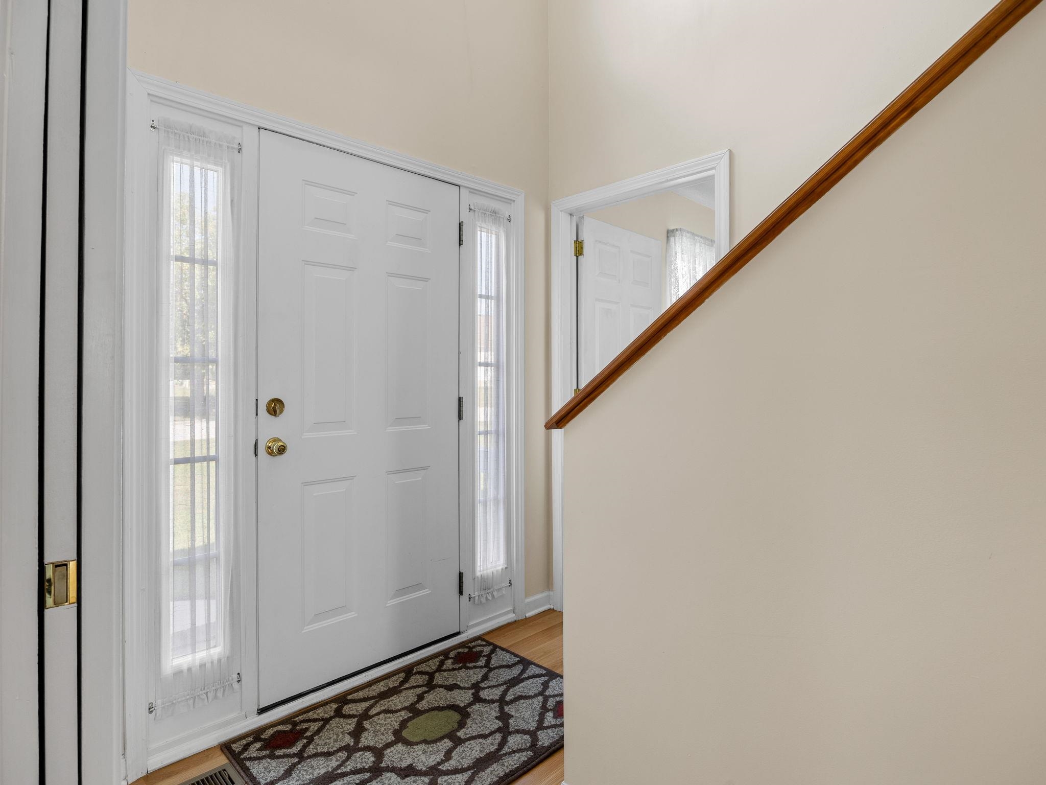 104 Bermuda Lane Property Photo 8