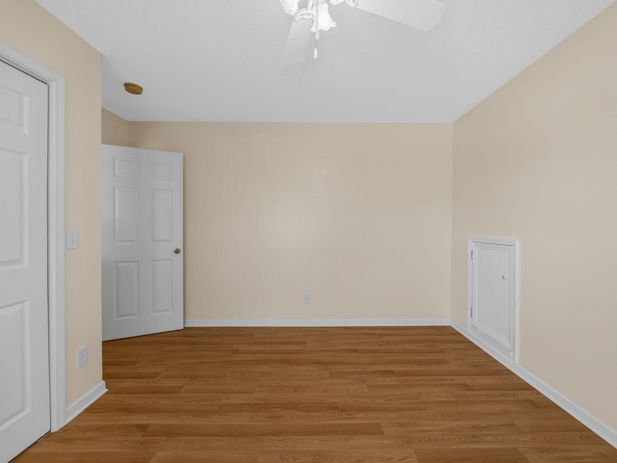 104 Bermuda Lane Property Photo 34