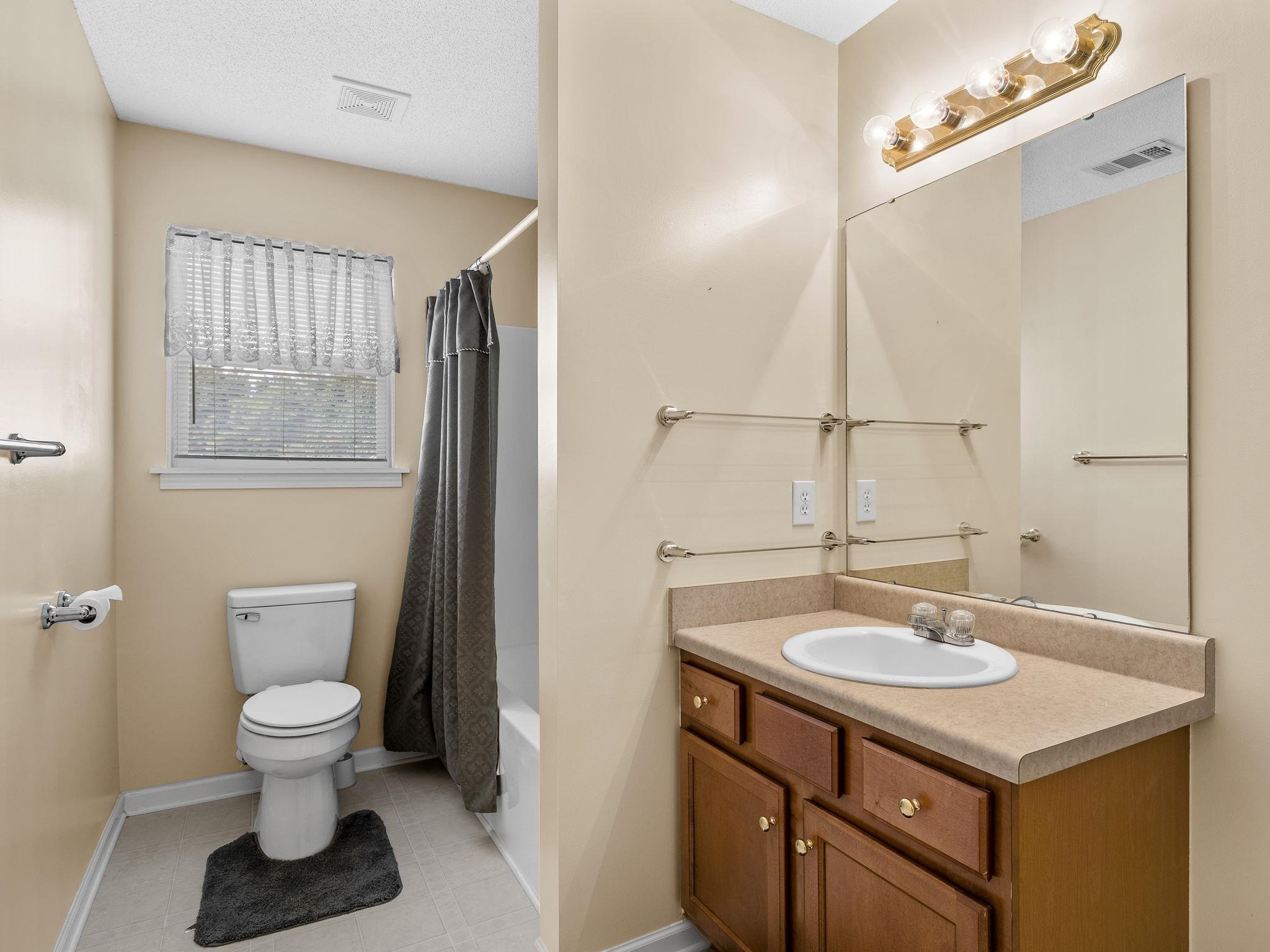 104 Bermuda Lane Property Photo 35