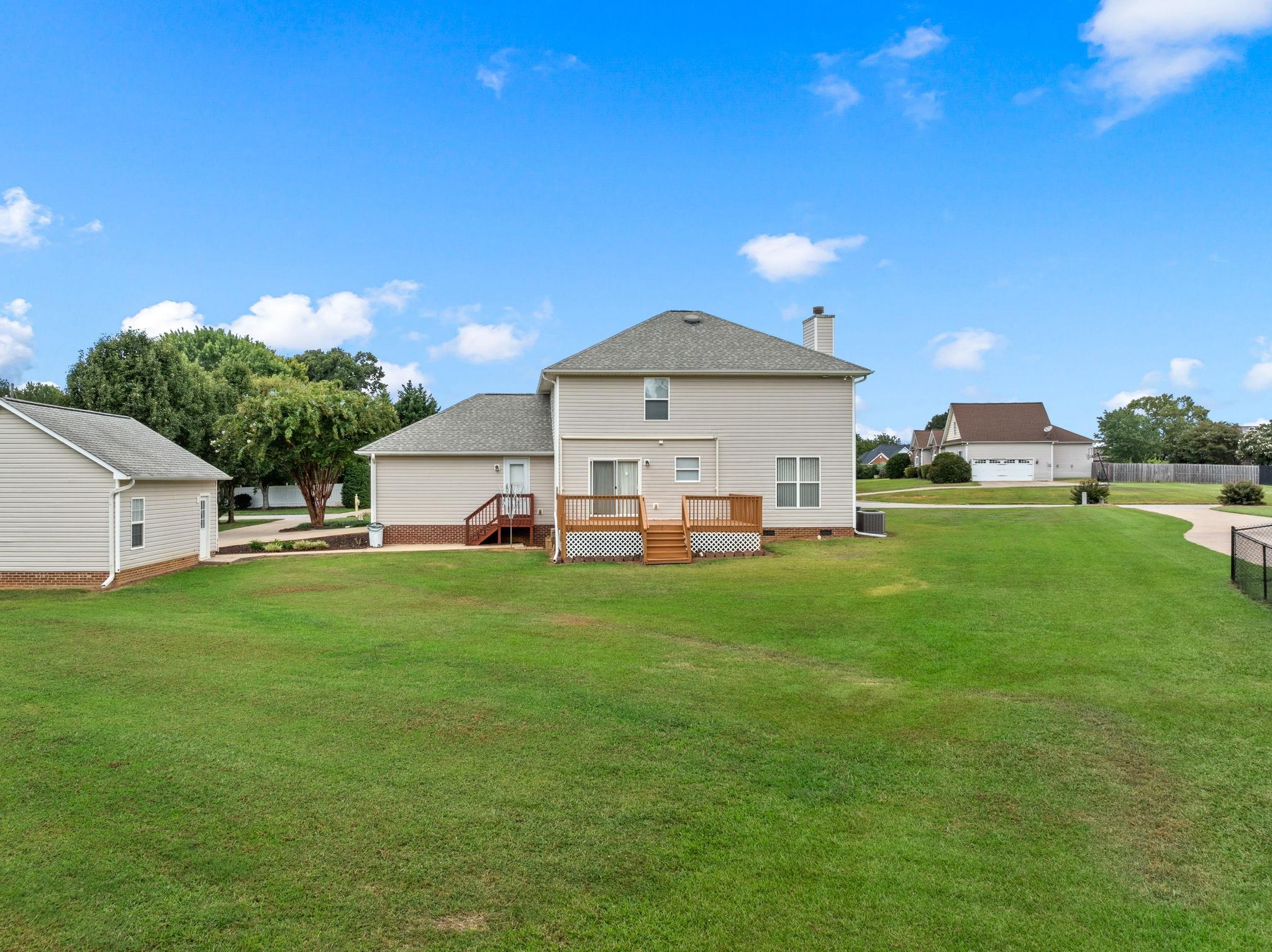 104 Bermuda Lane Property Photo 45