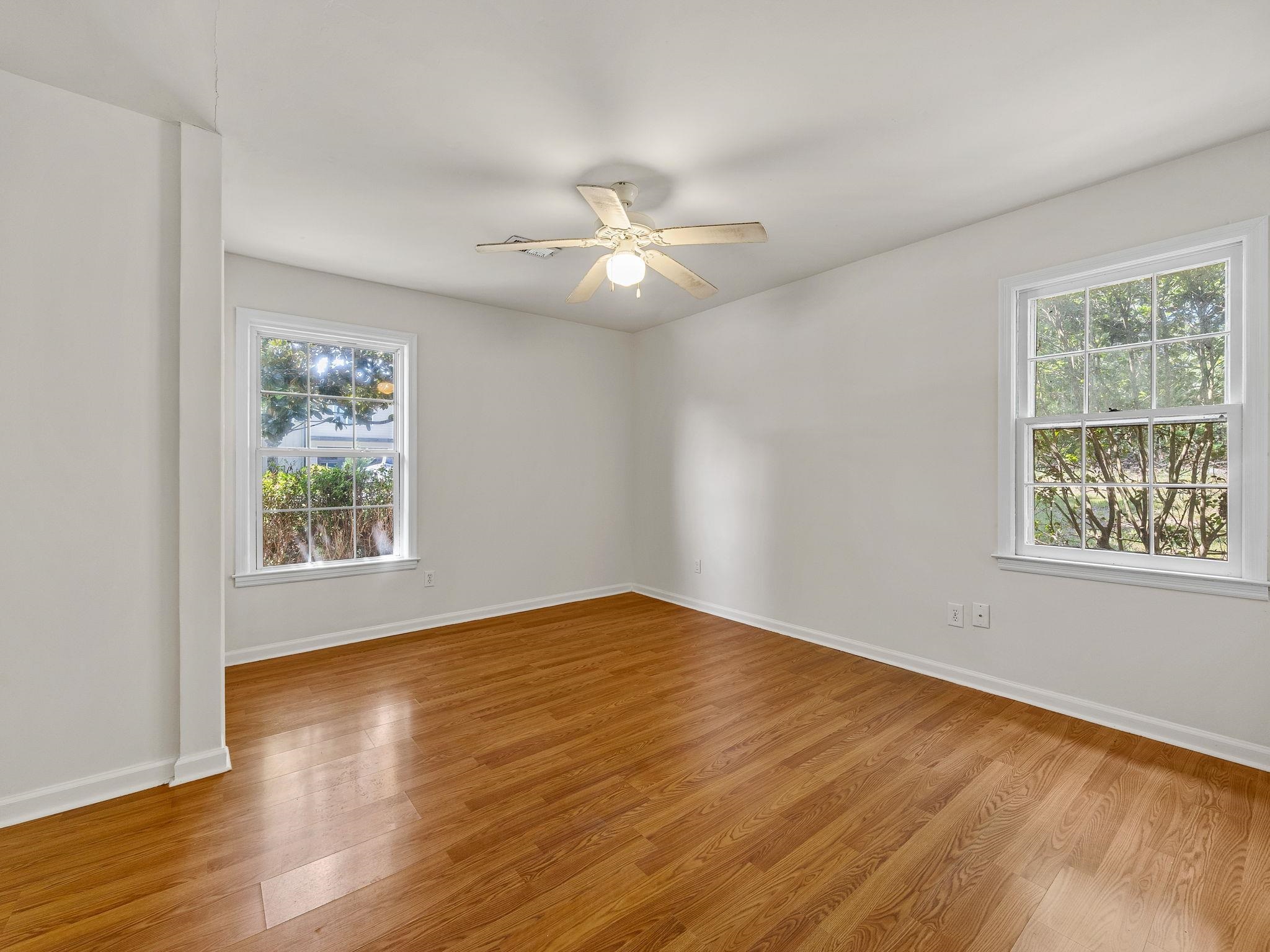32 Brookville Drive Property Photo 11