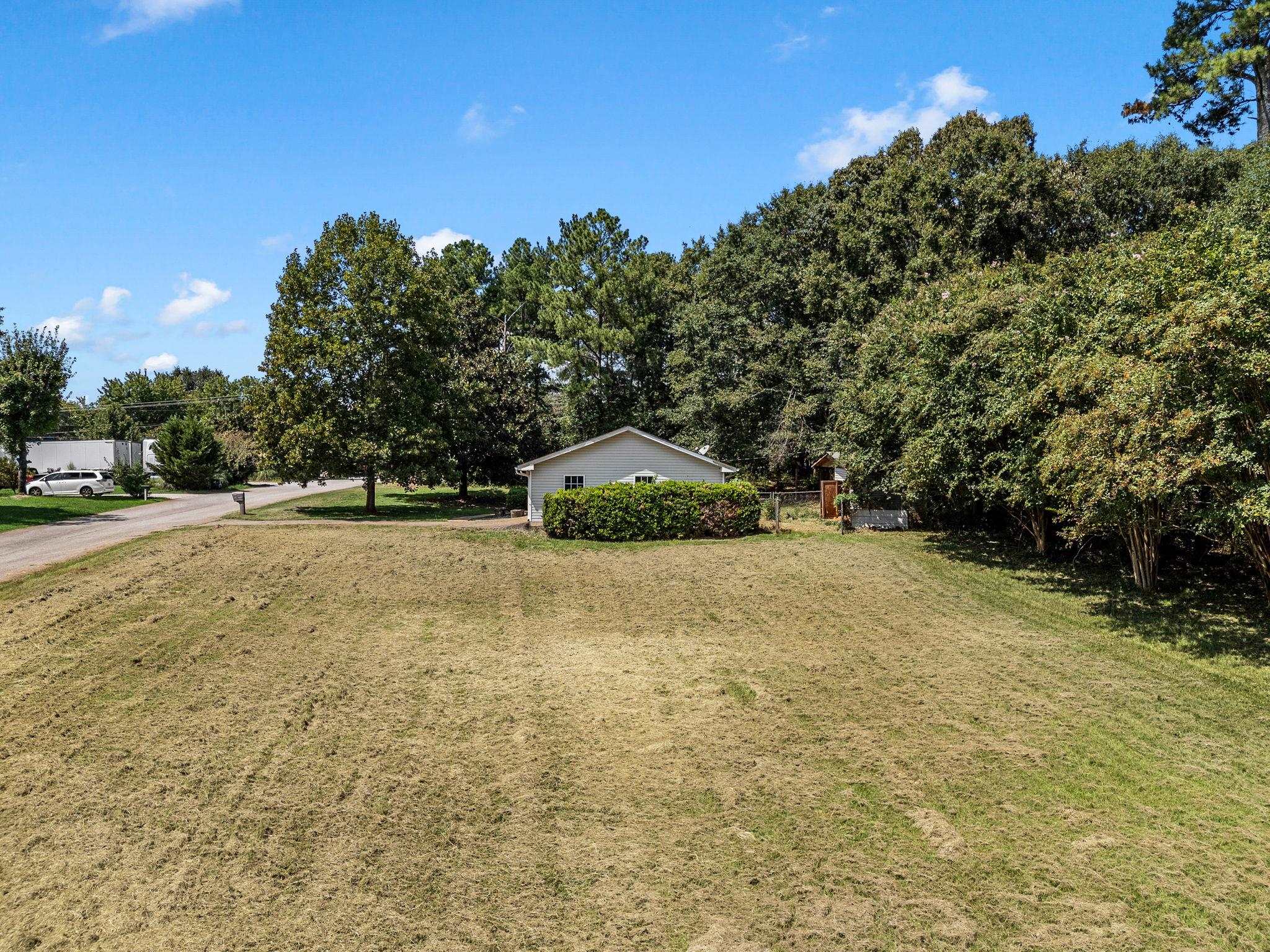32 Brookville Drive Property Photo 23