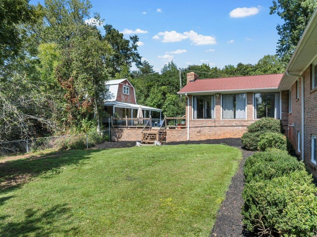 111 Bridletrail Lane Property Photo 47