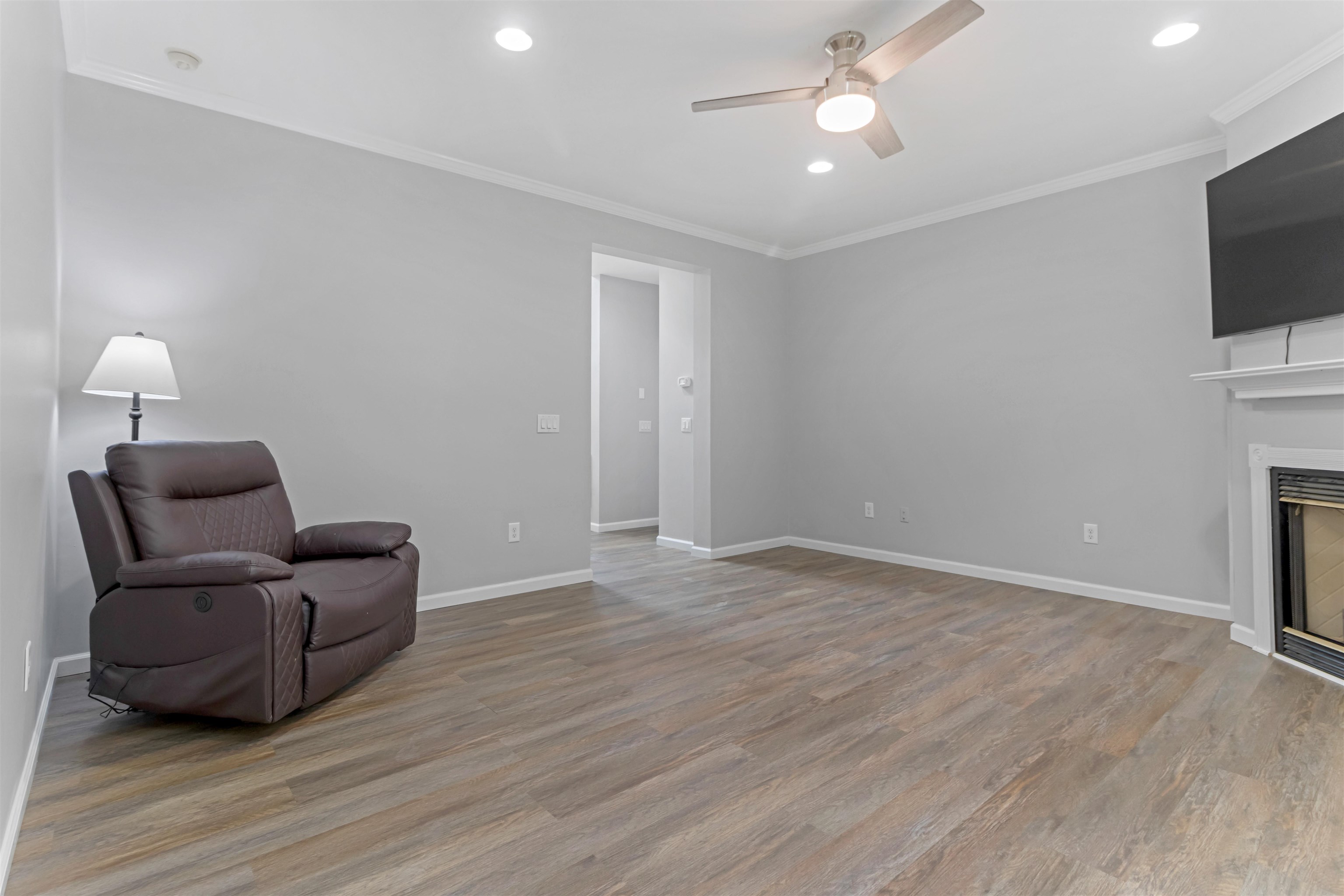 428 Winding Oak Drive Property Photo 9