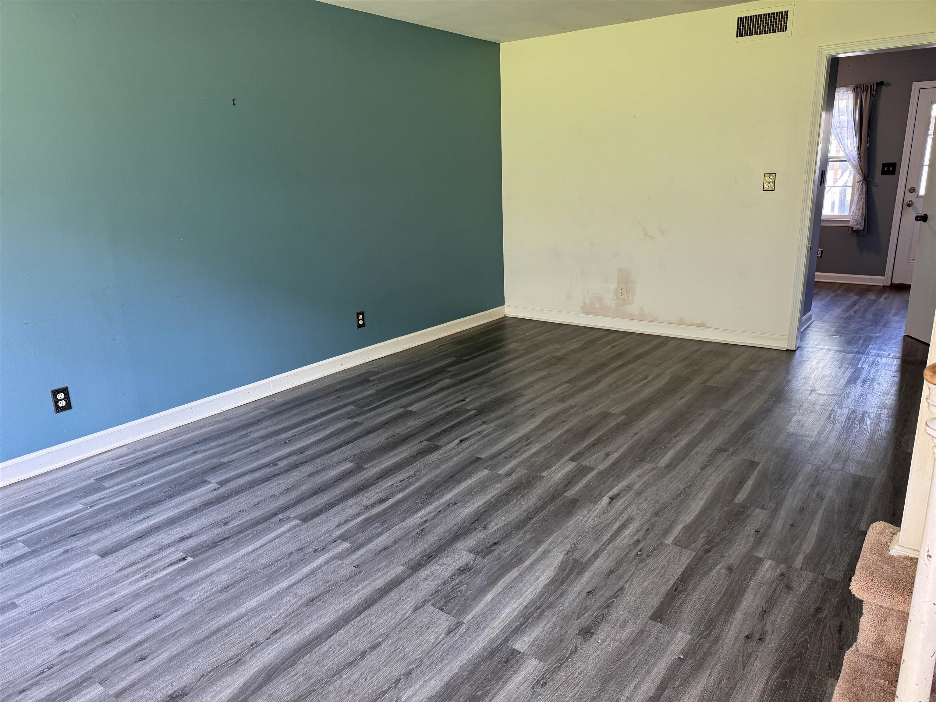 1440 Dover Road Property Photo 2