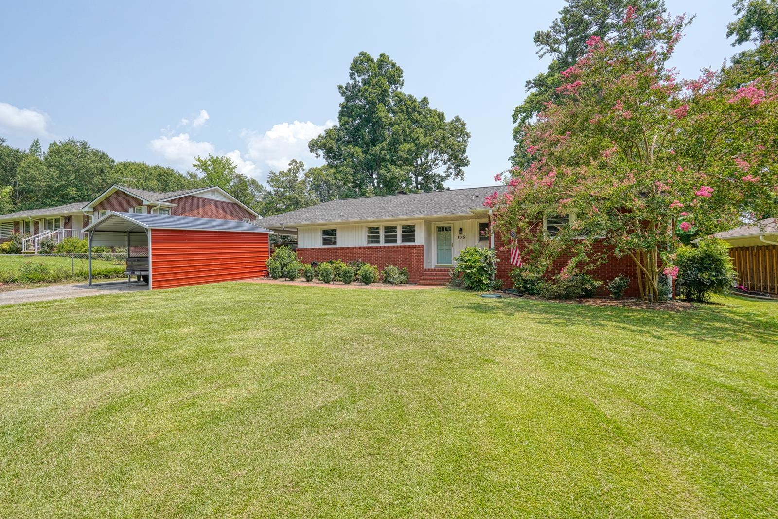 105 Guilford Place Property Photo 2
