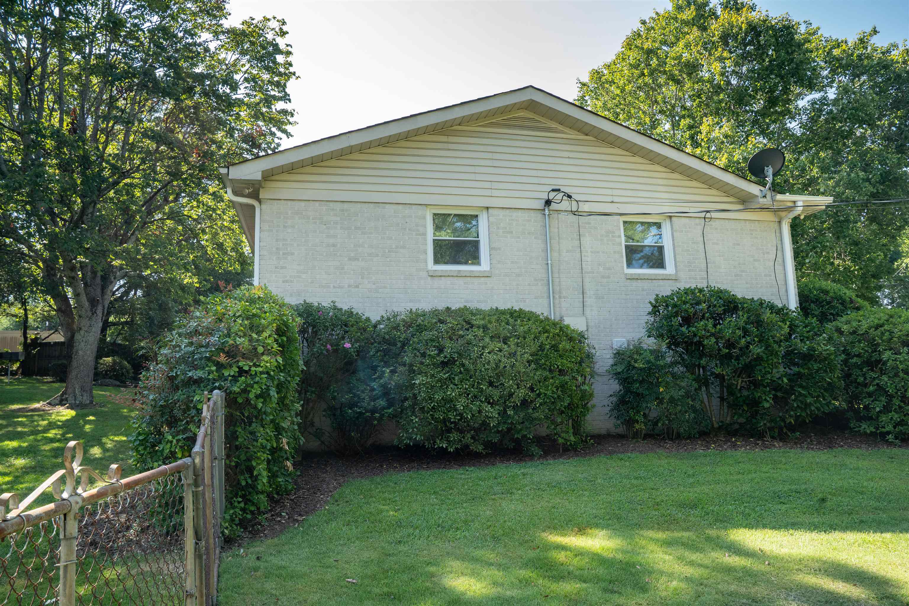 2 Selwyn Drive Property Photo 32