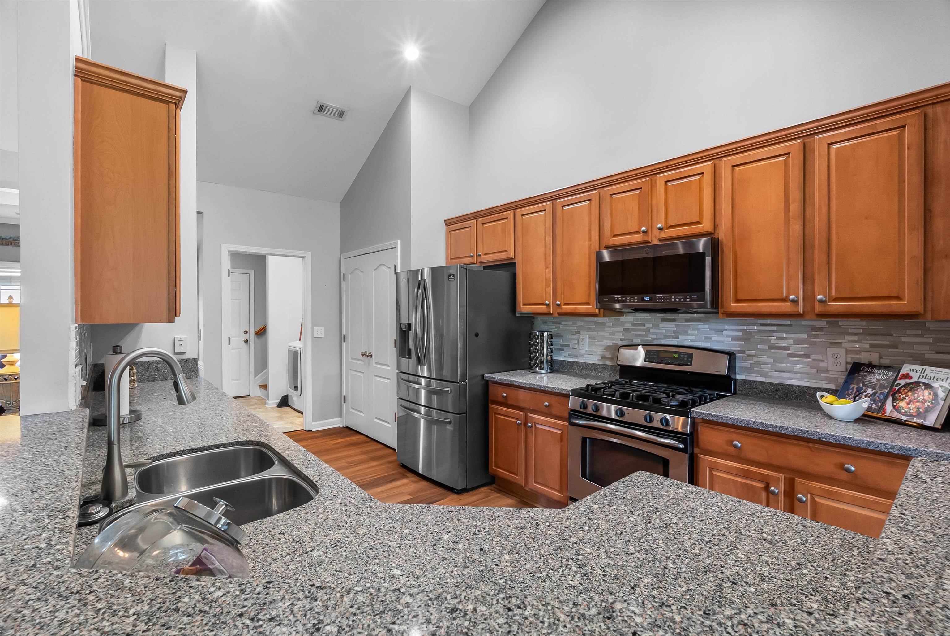 129 Saint Johns Street Property Photo 12