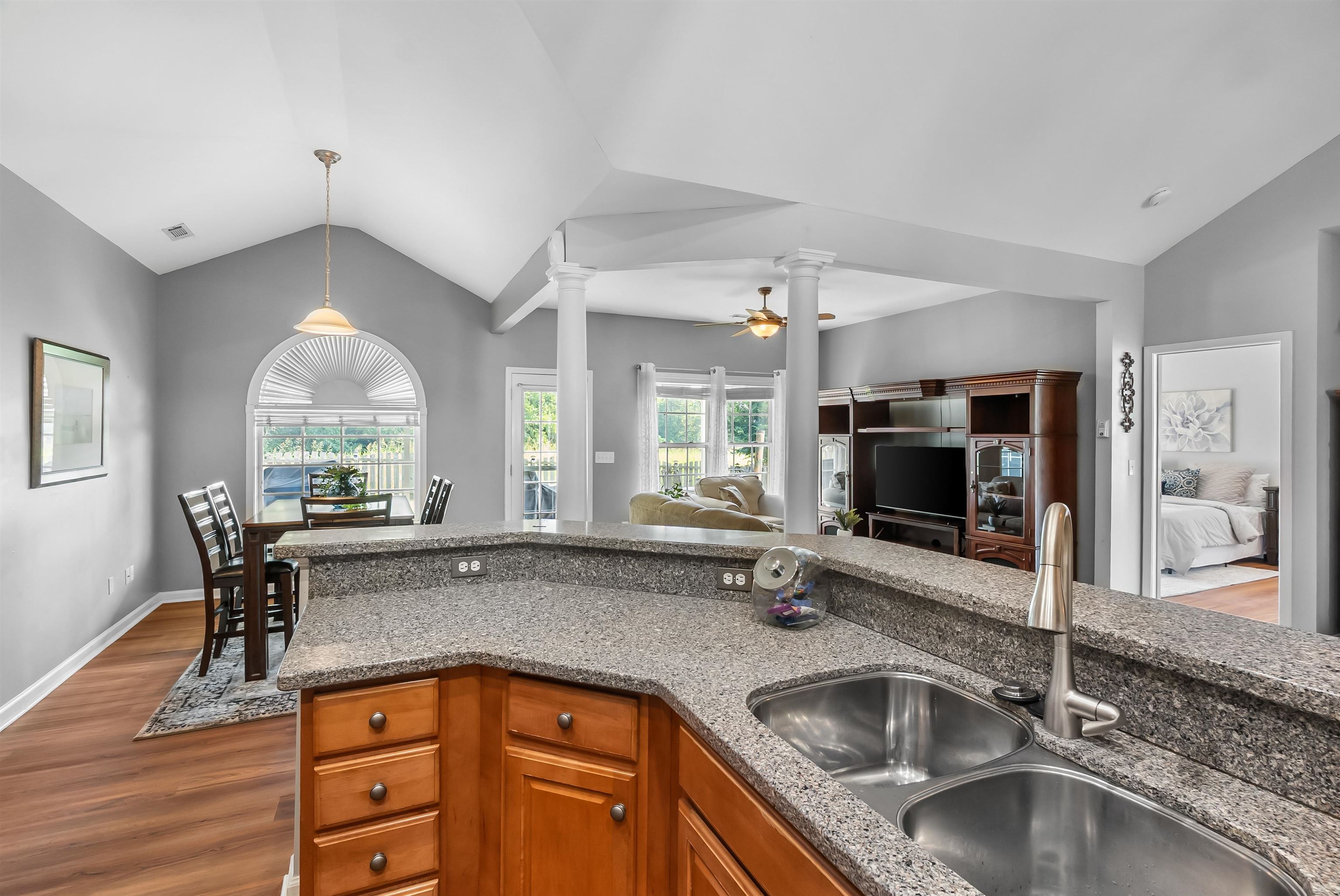 129 Saint Johns Street Property Photo 14