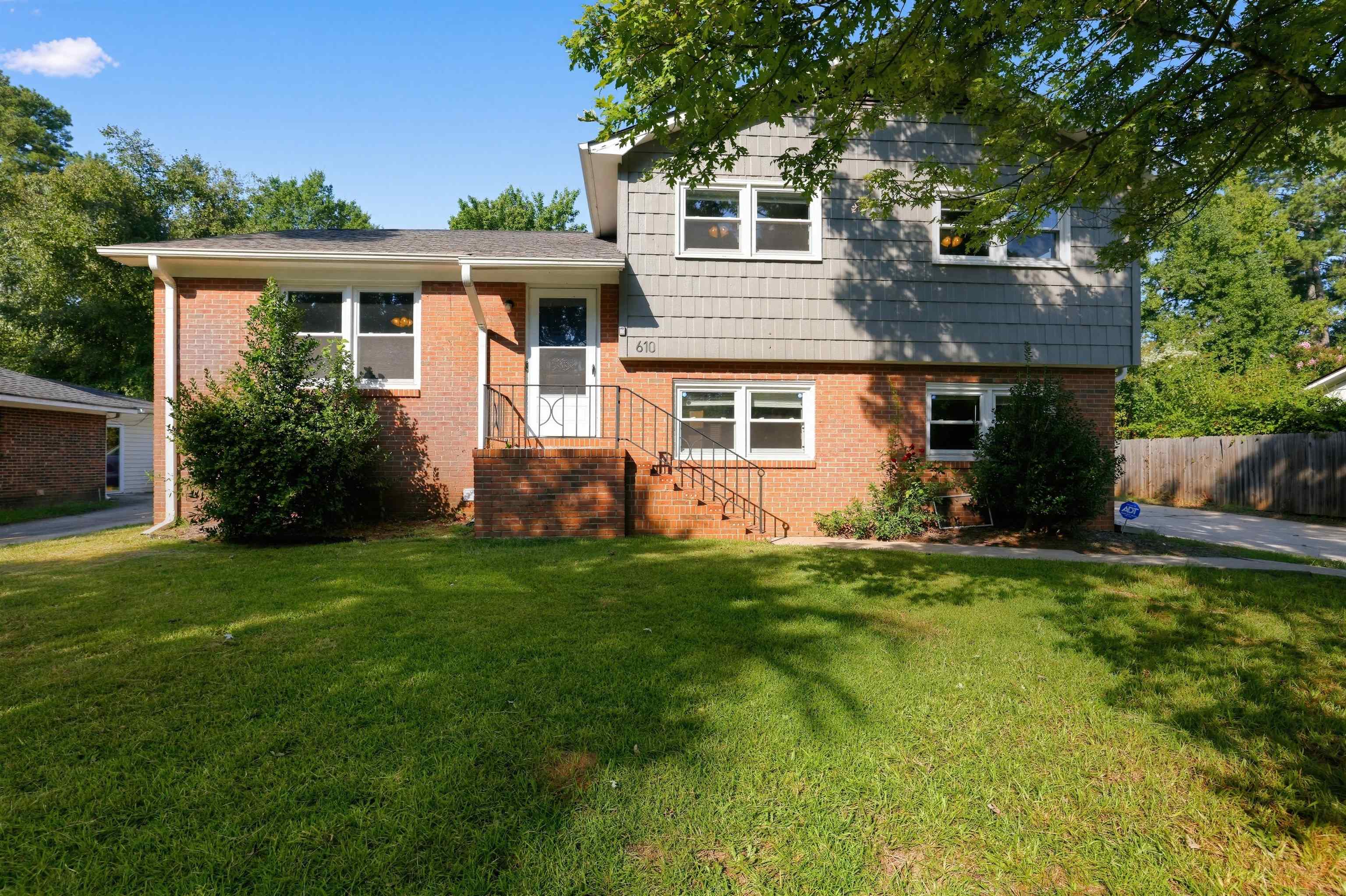 610 Camelot Drive Property Photo 9