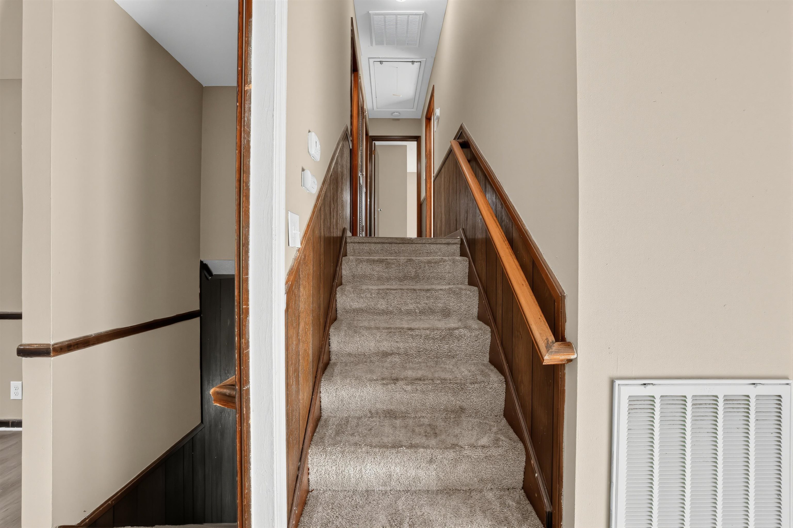 610 Camelot Drive Property Photo 34