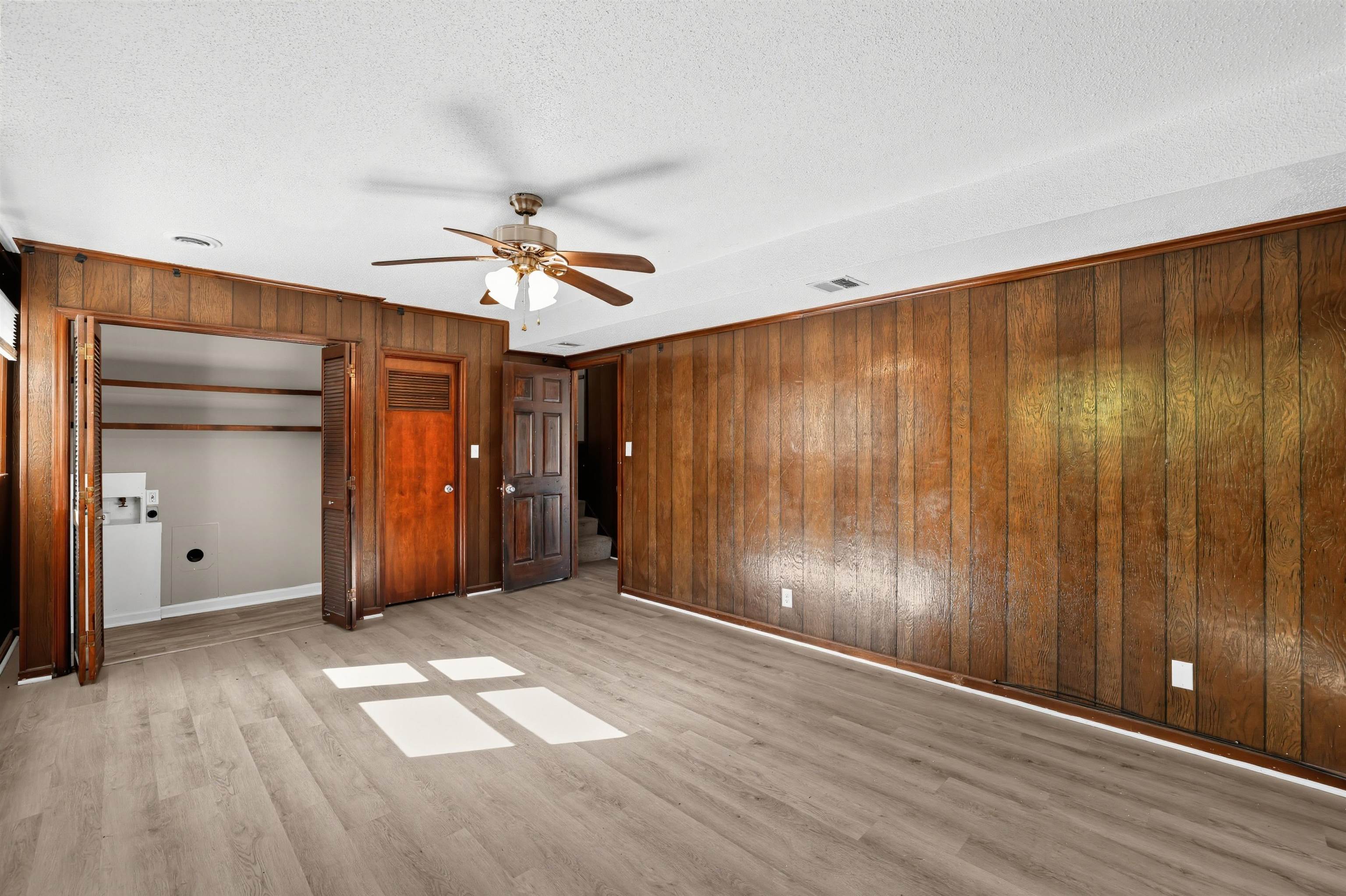 610 Camelot Drive Property Photo 36