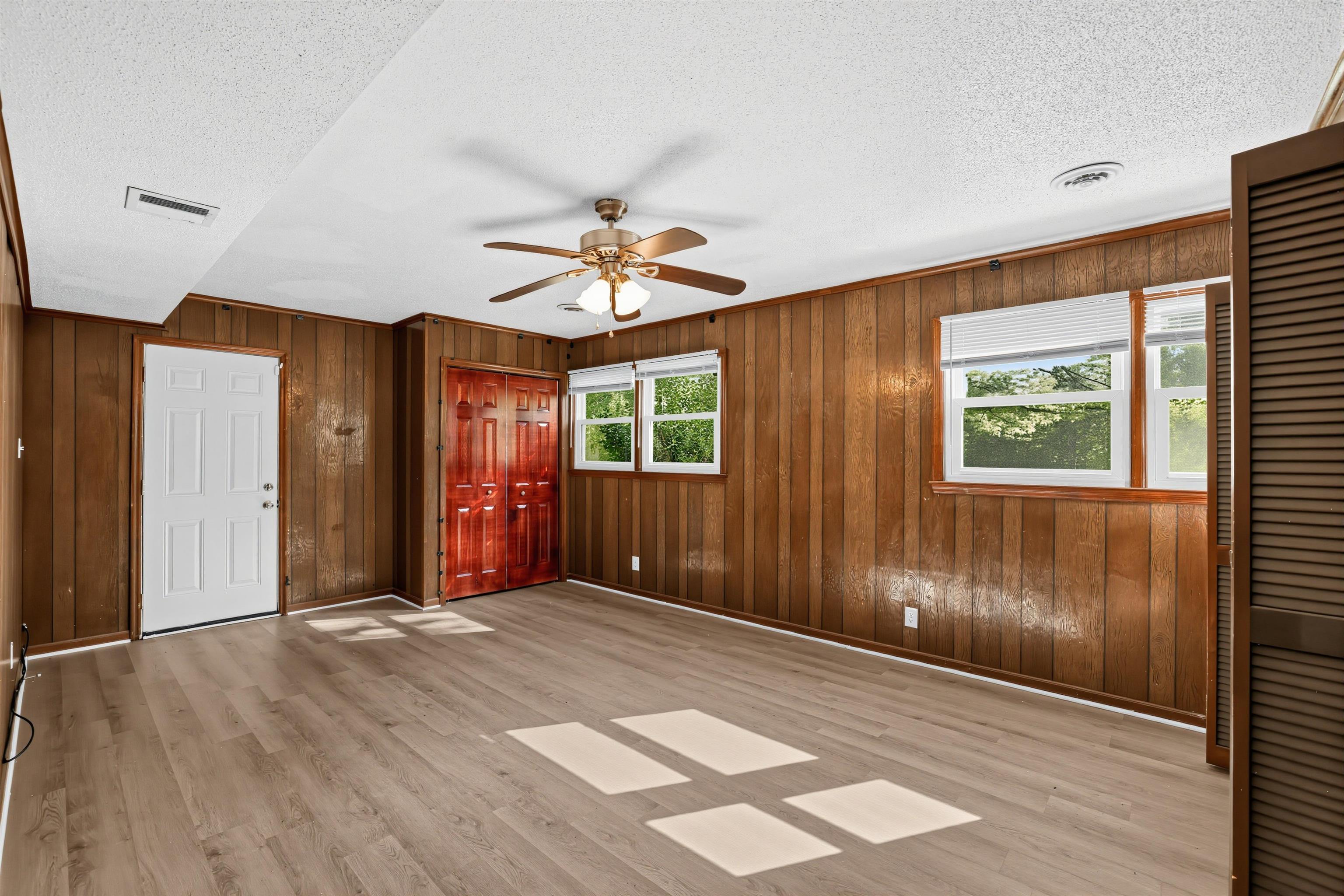 610 Camelot Drive Property Photo 38
