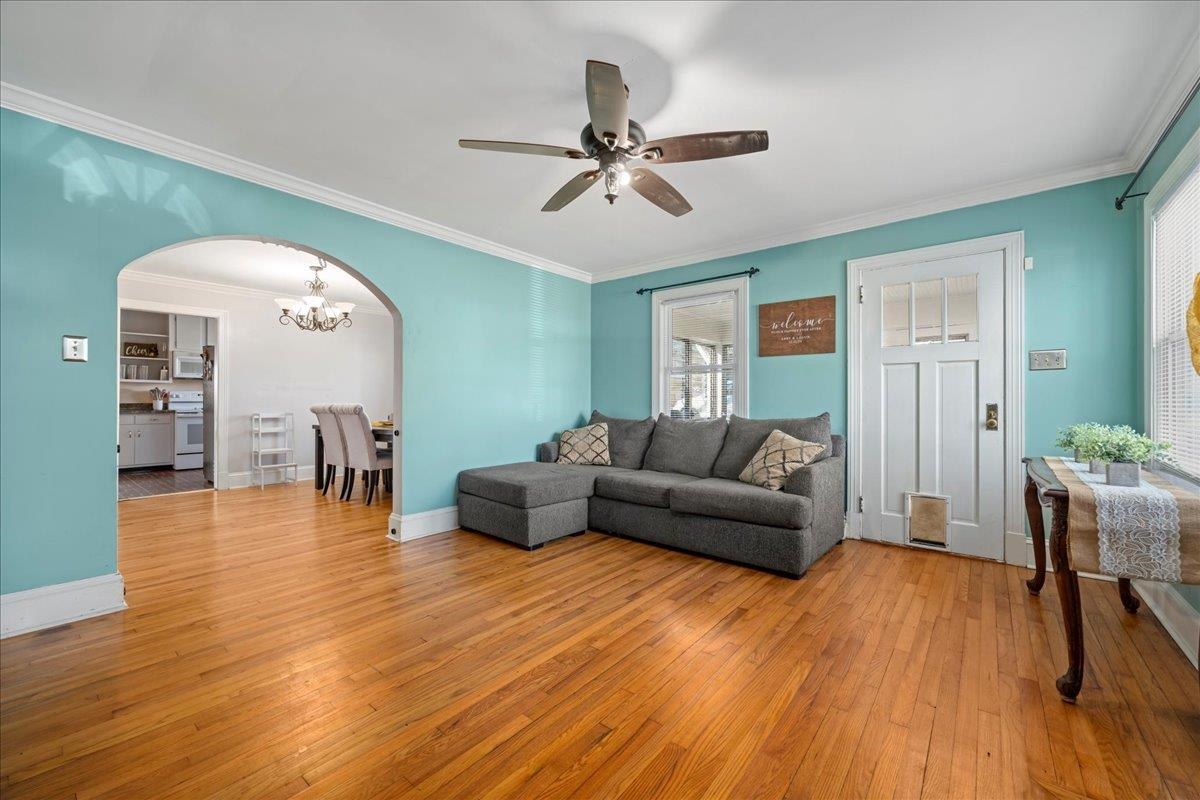 238 California Avenue Property Photo 13