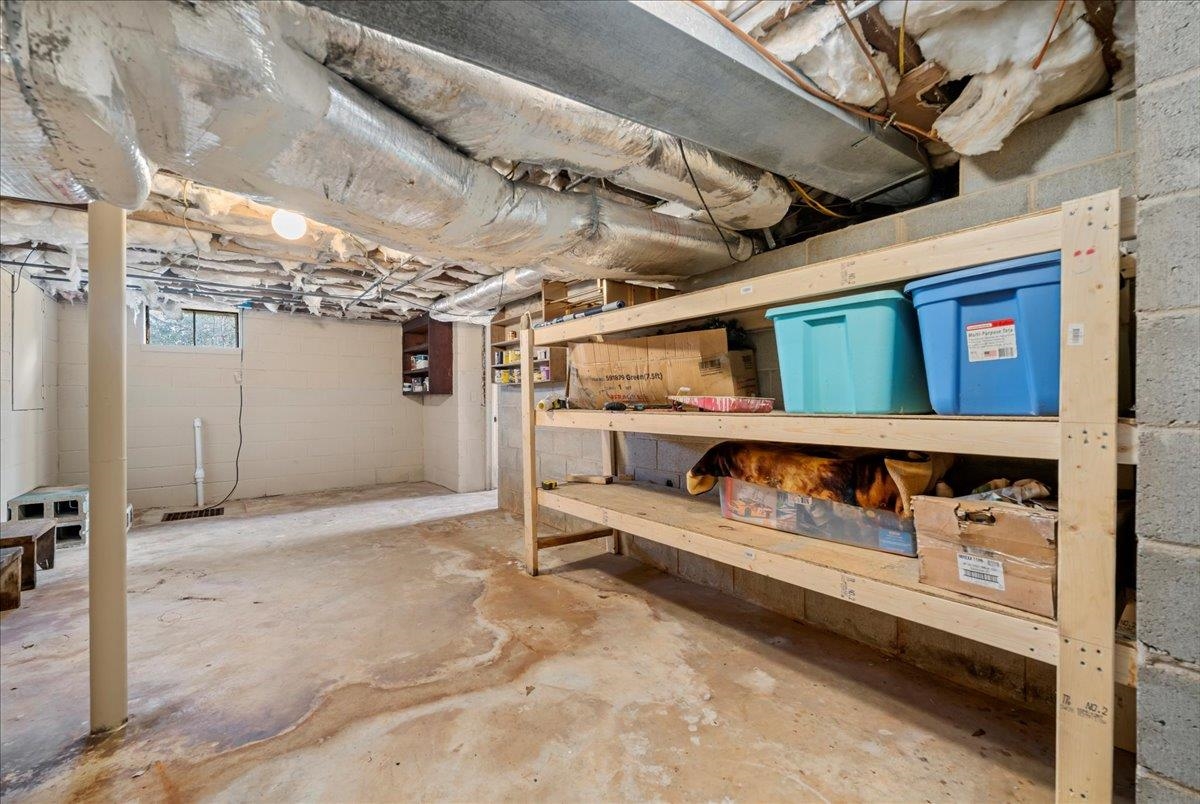 238 California Avenue Property Photo 31
