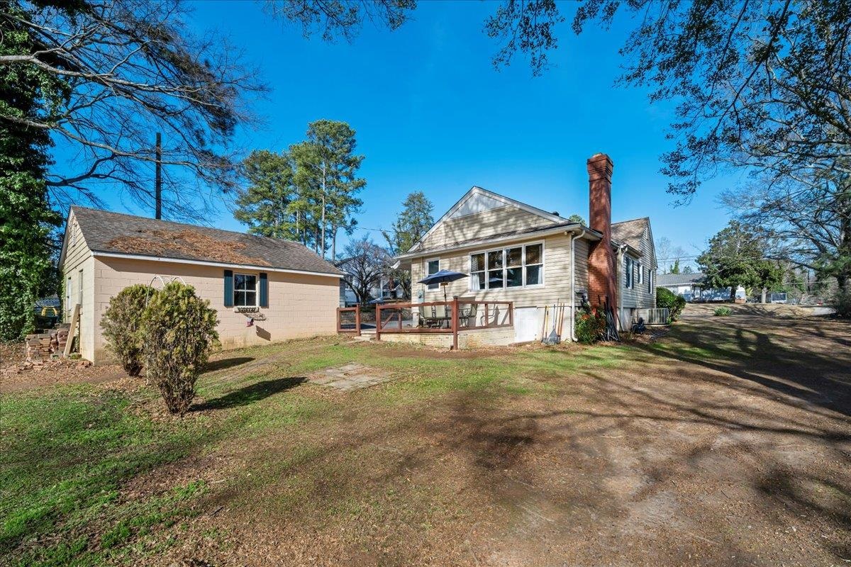 238 California Avenue Property Photo 33