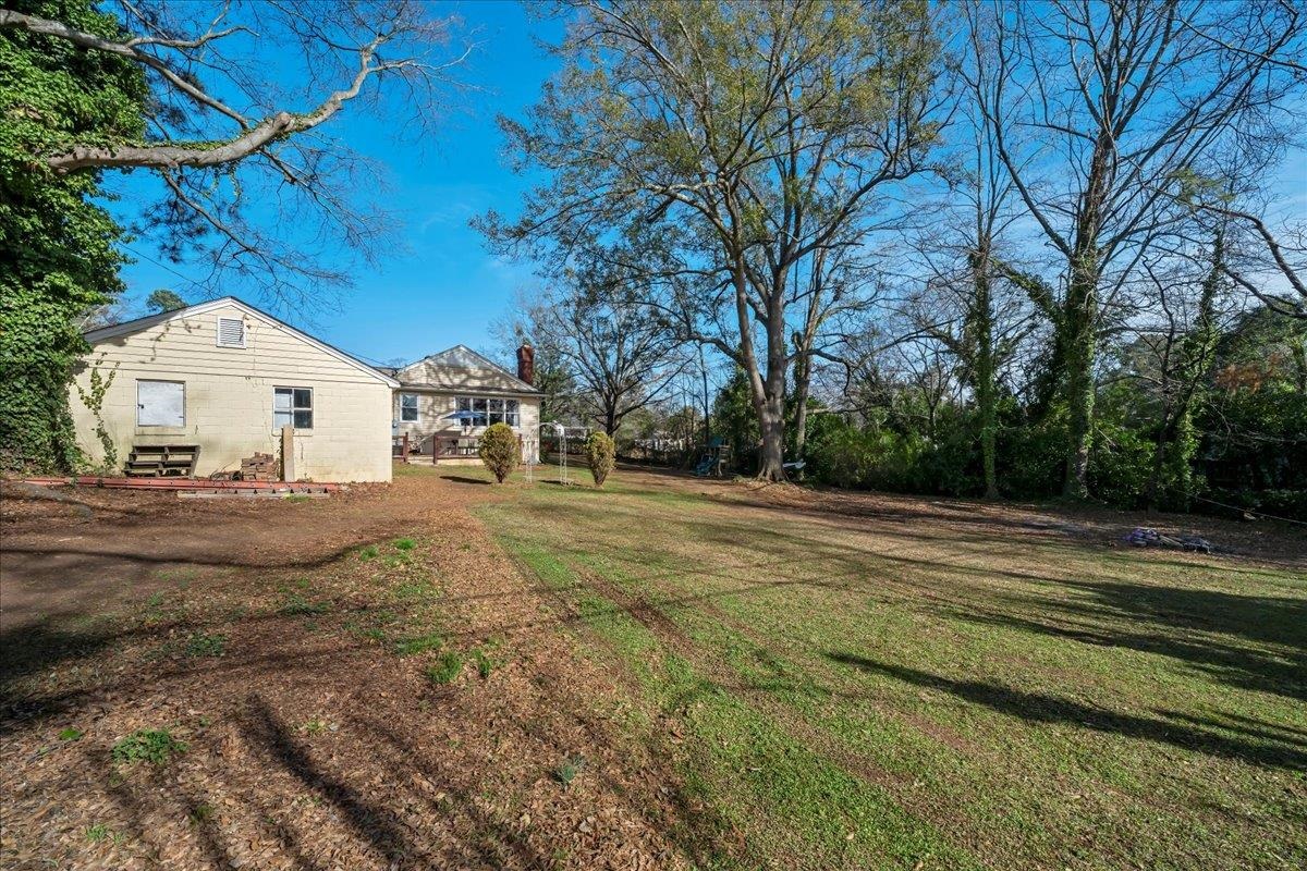 238 California Avenue Property Photo 34
