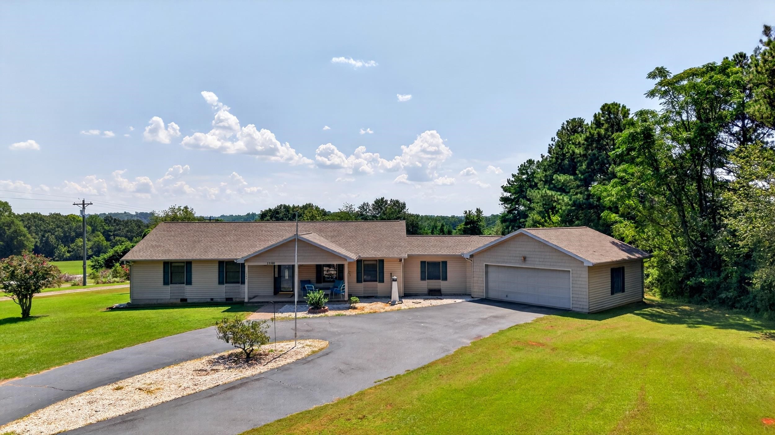 1380 Foster Road Property Photo 1