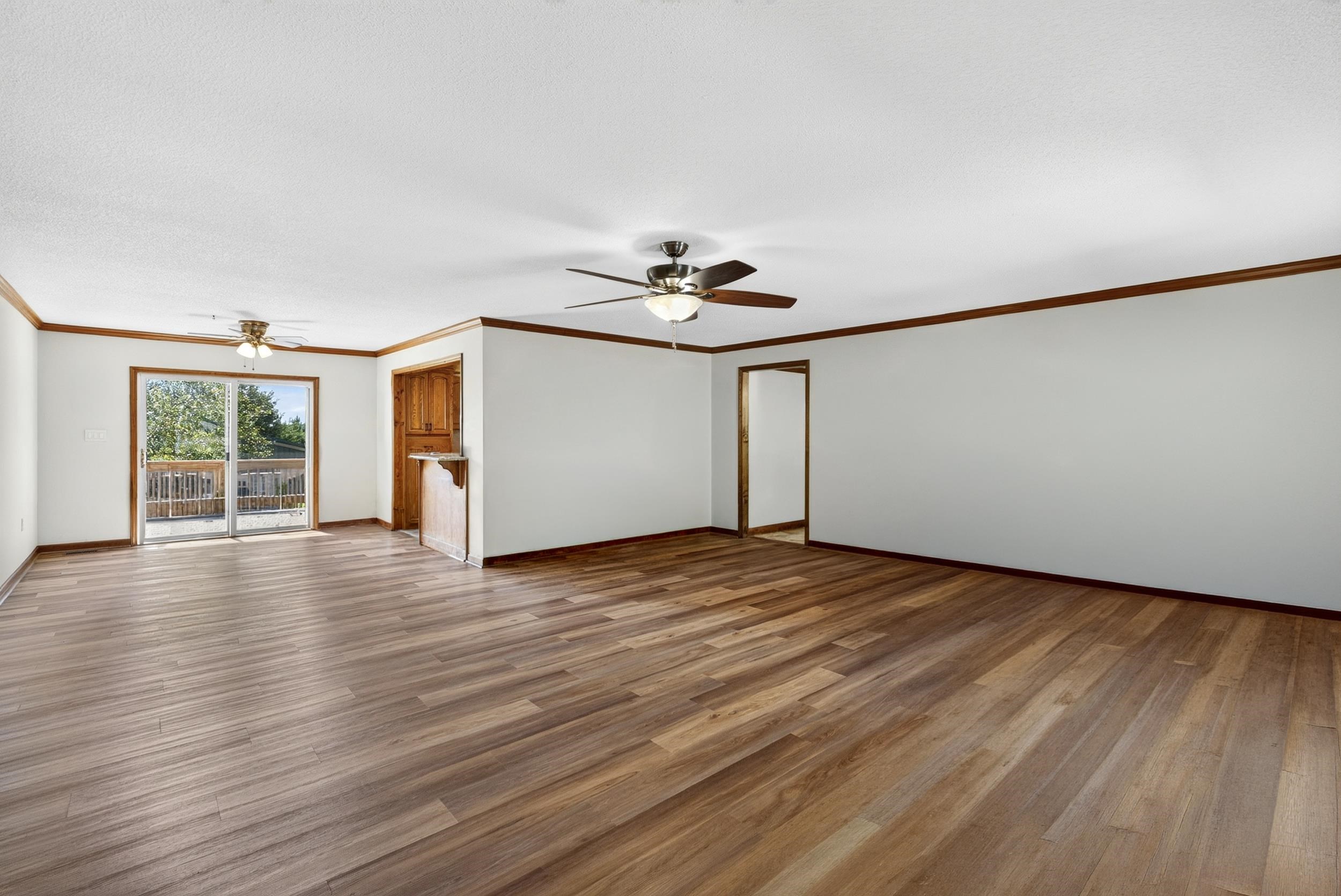1380 Foster Road Property Photo 11