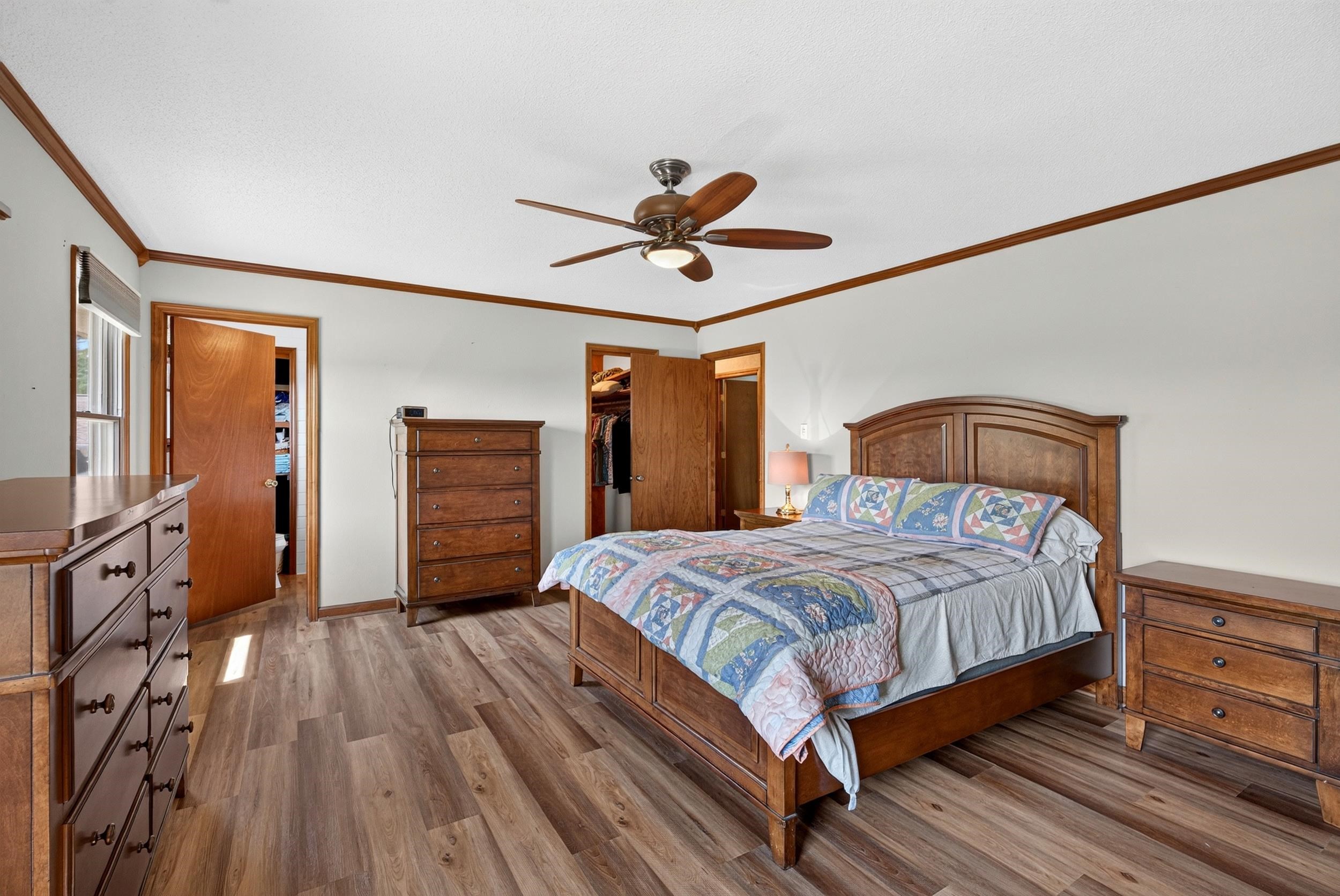1380 Foster Road Property Photo 19