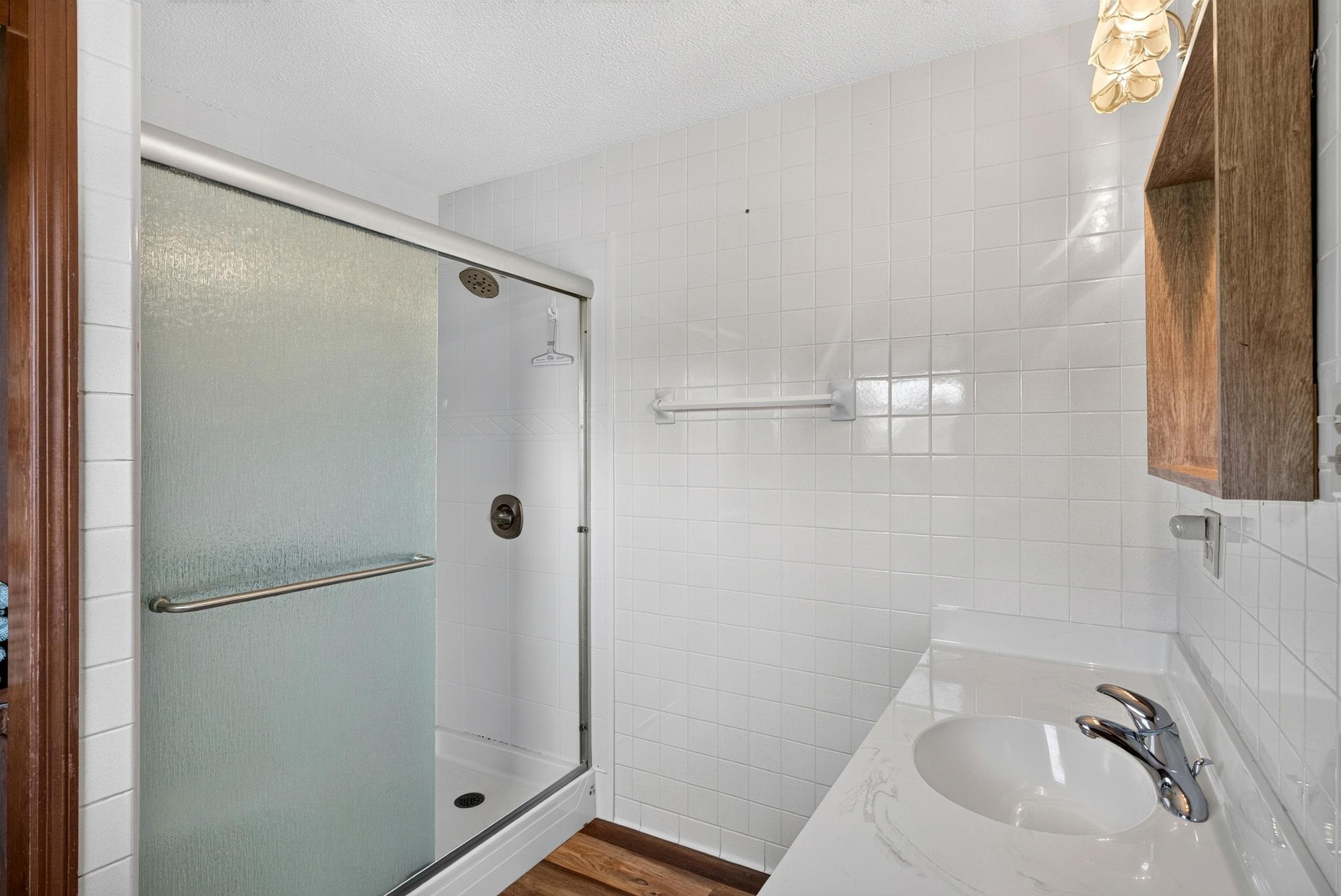 1380 Foster Road Property Photo 22