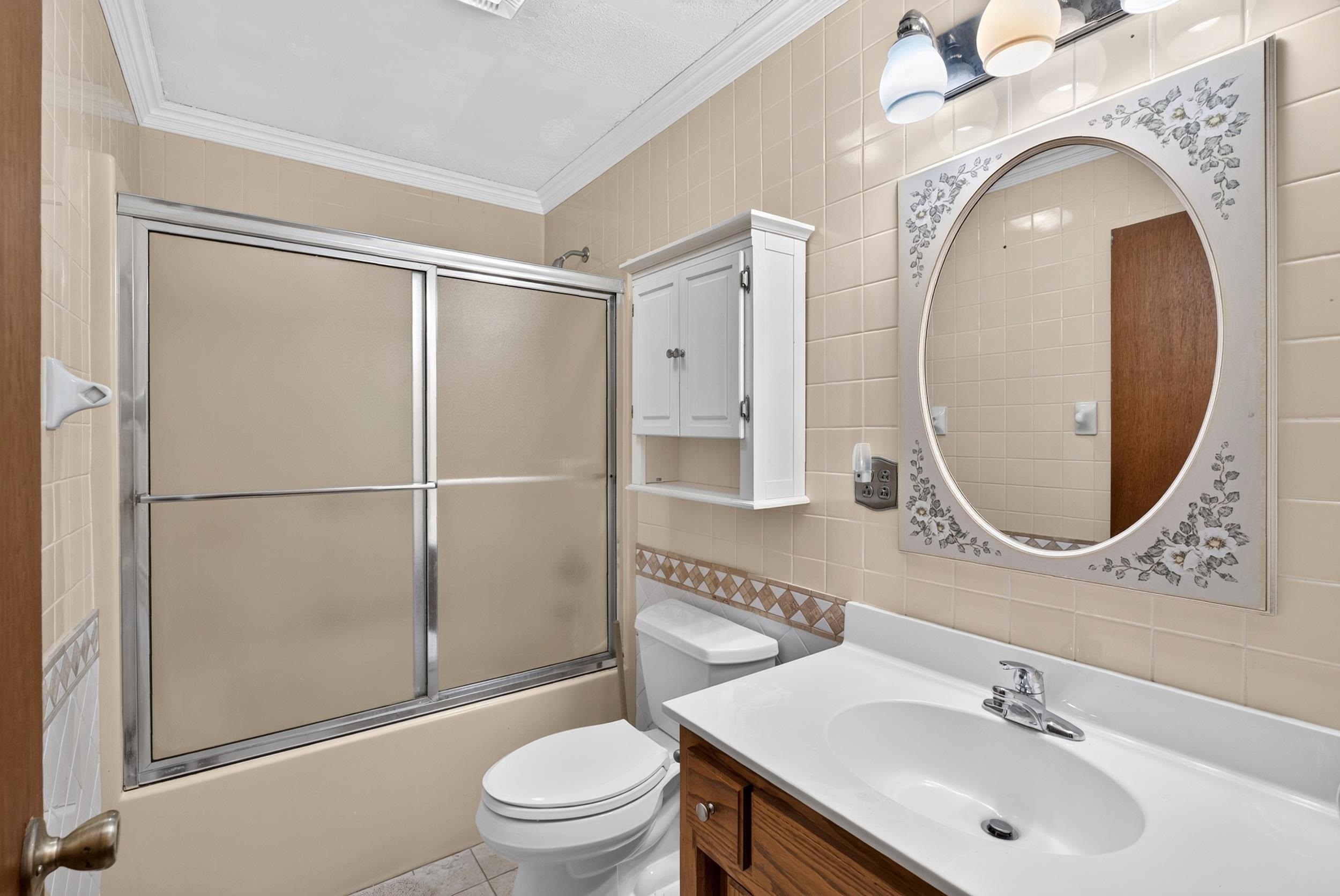 1380 Foster Road Property Photo 23
