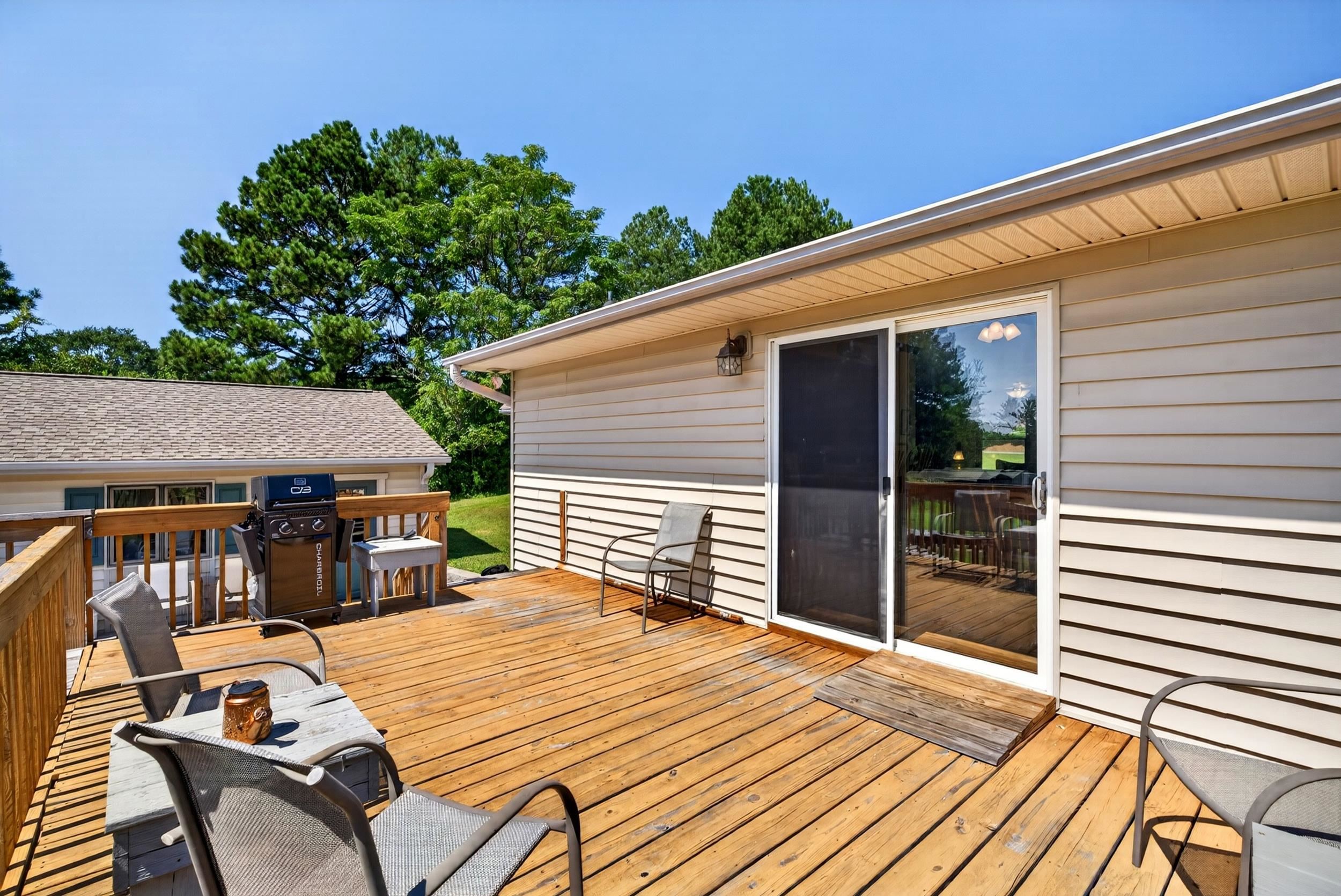 1380 Foster Road Property Photo 26