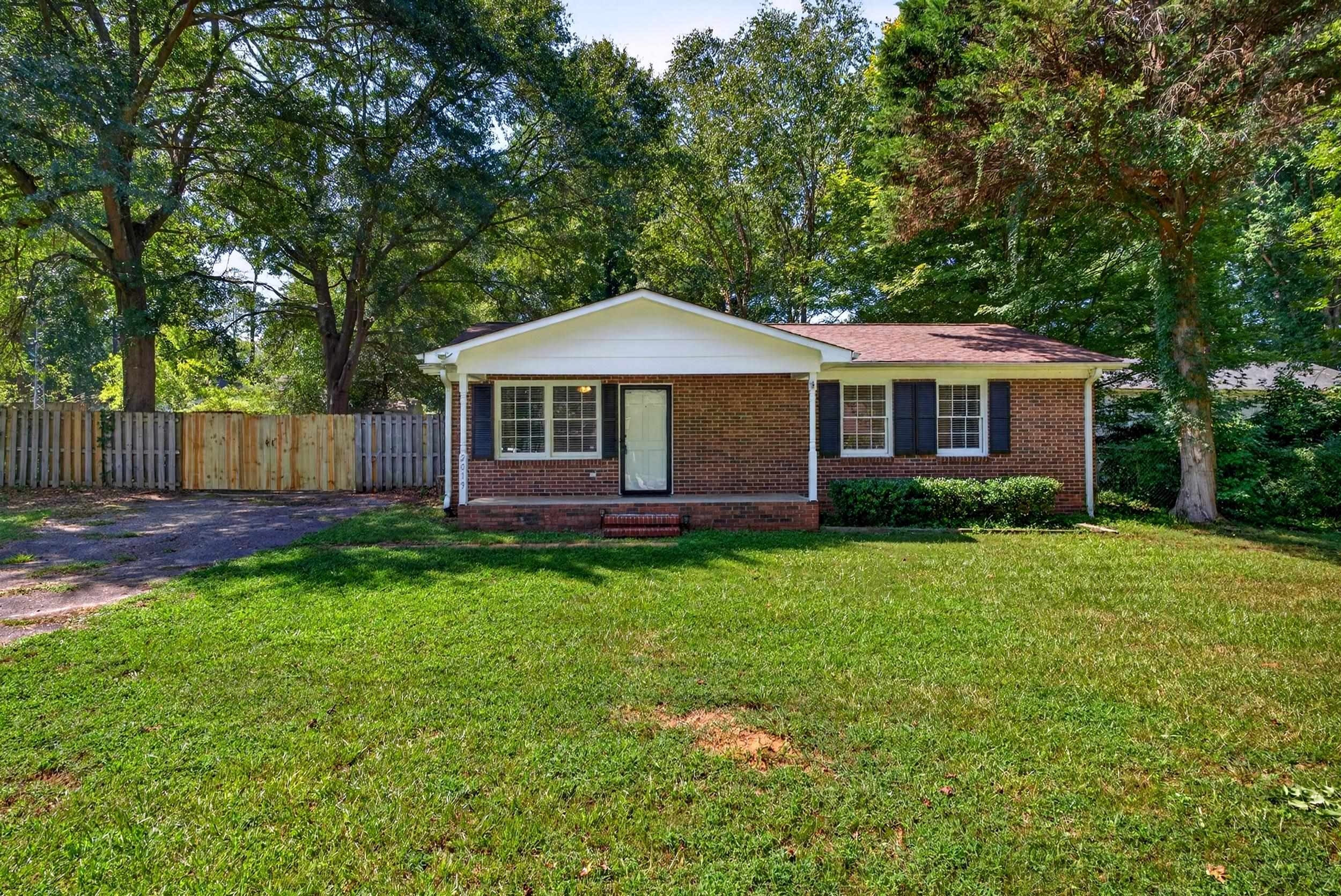 2019 Pineview Drive Property Photo 2