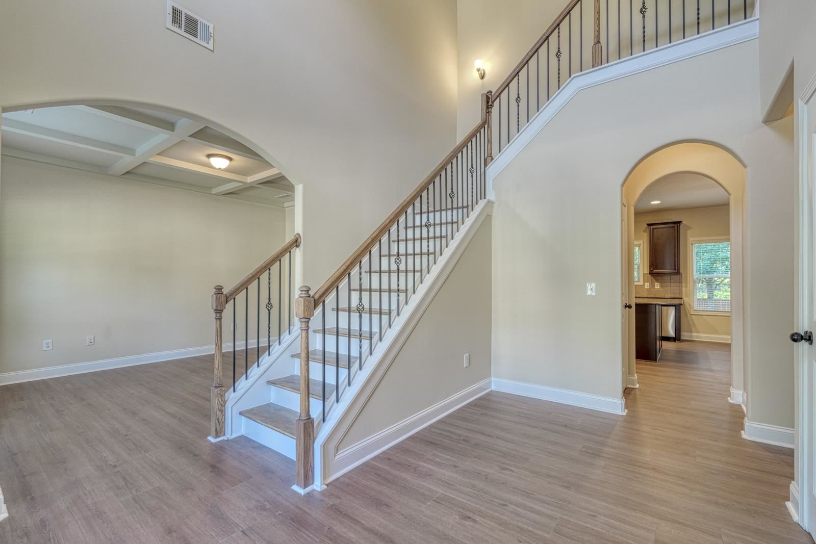 306 Strasburg Drive Property Photo 4