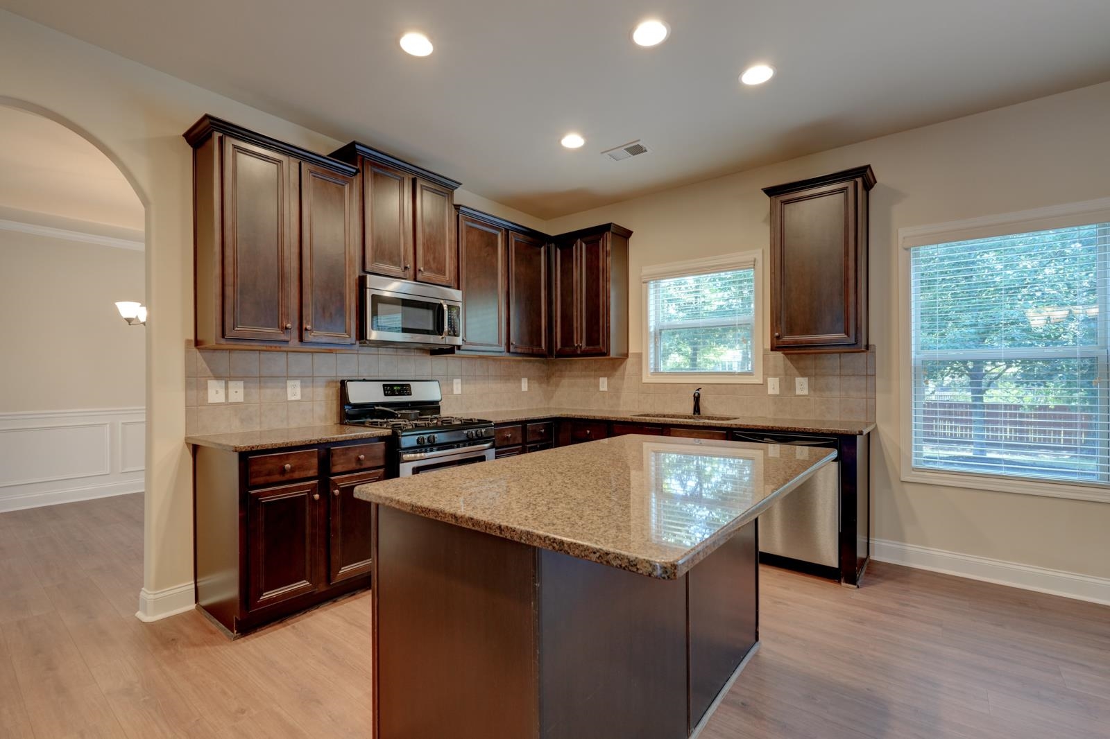 306 Strasburg Drive Property Photo 14