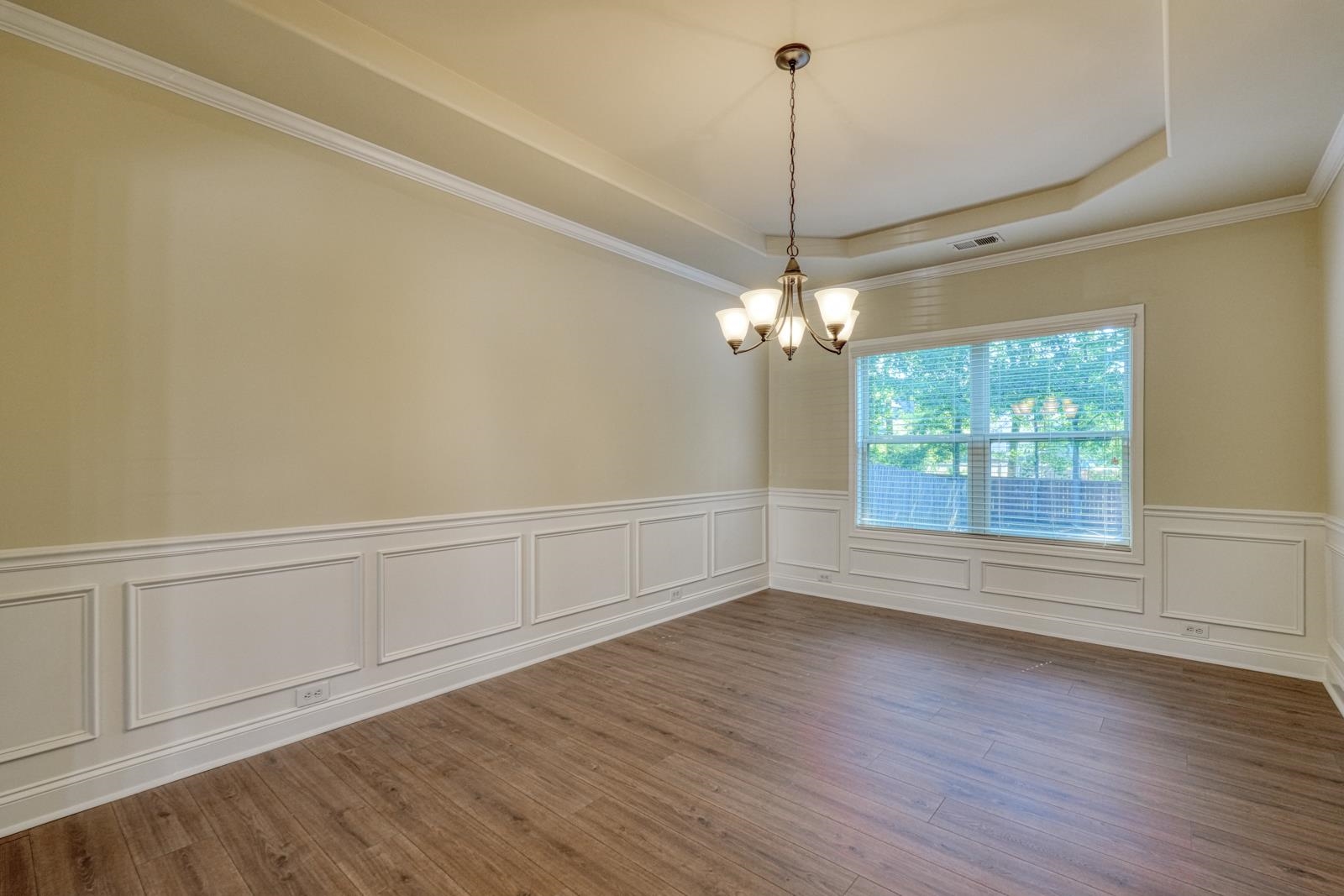 306 Strasburg Drive Property Photo 15