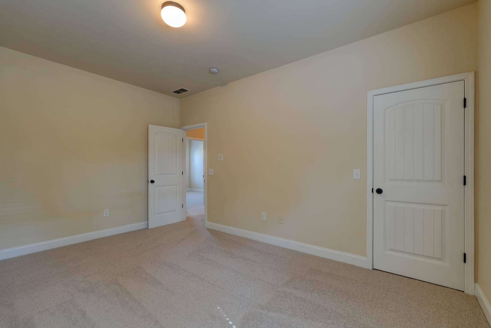 306 Strasburg Drive Property Photo 28