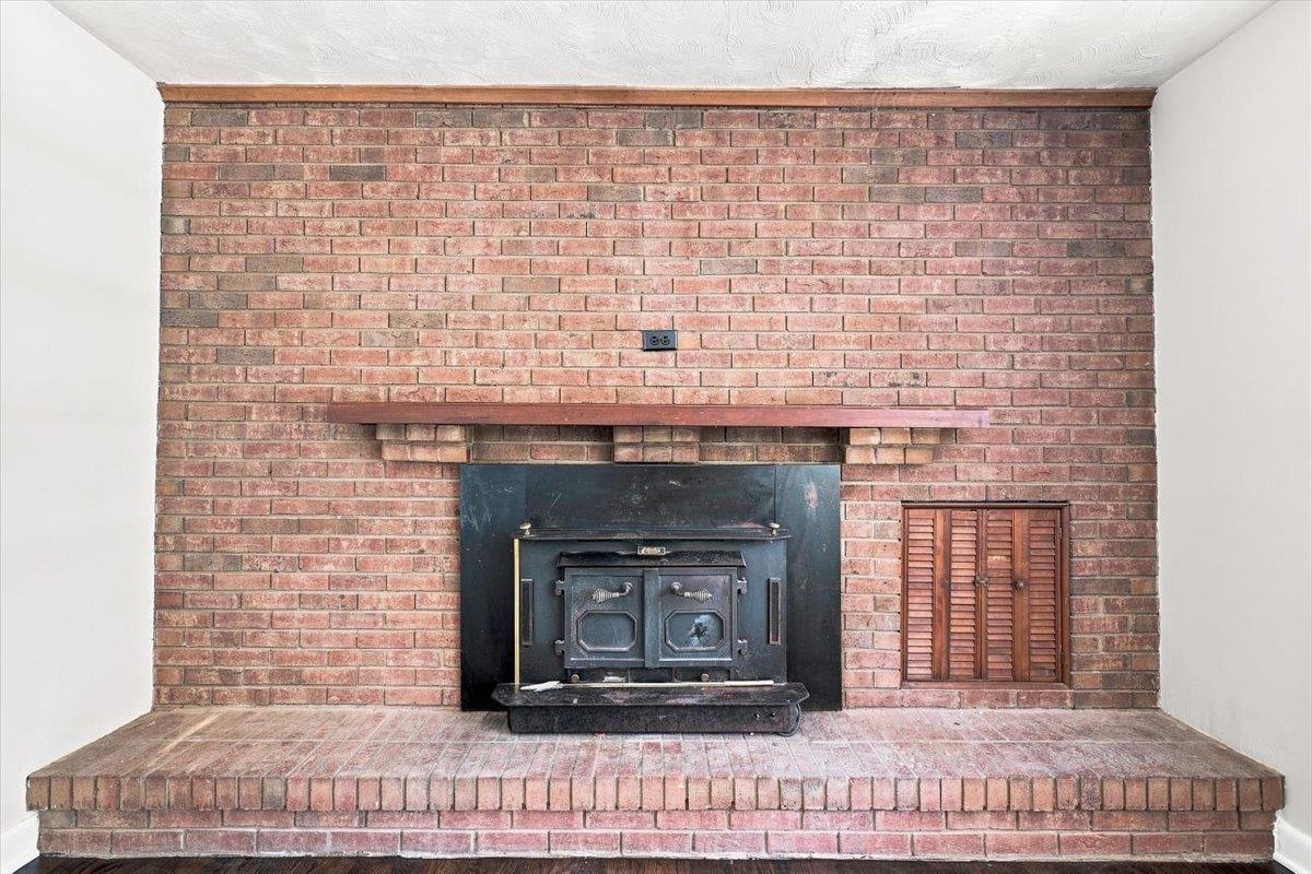 406 Jasmine Street Property Photo 7