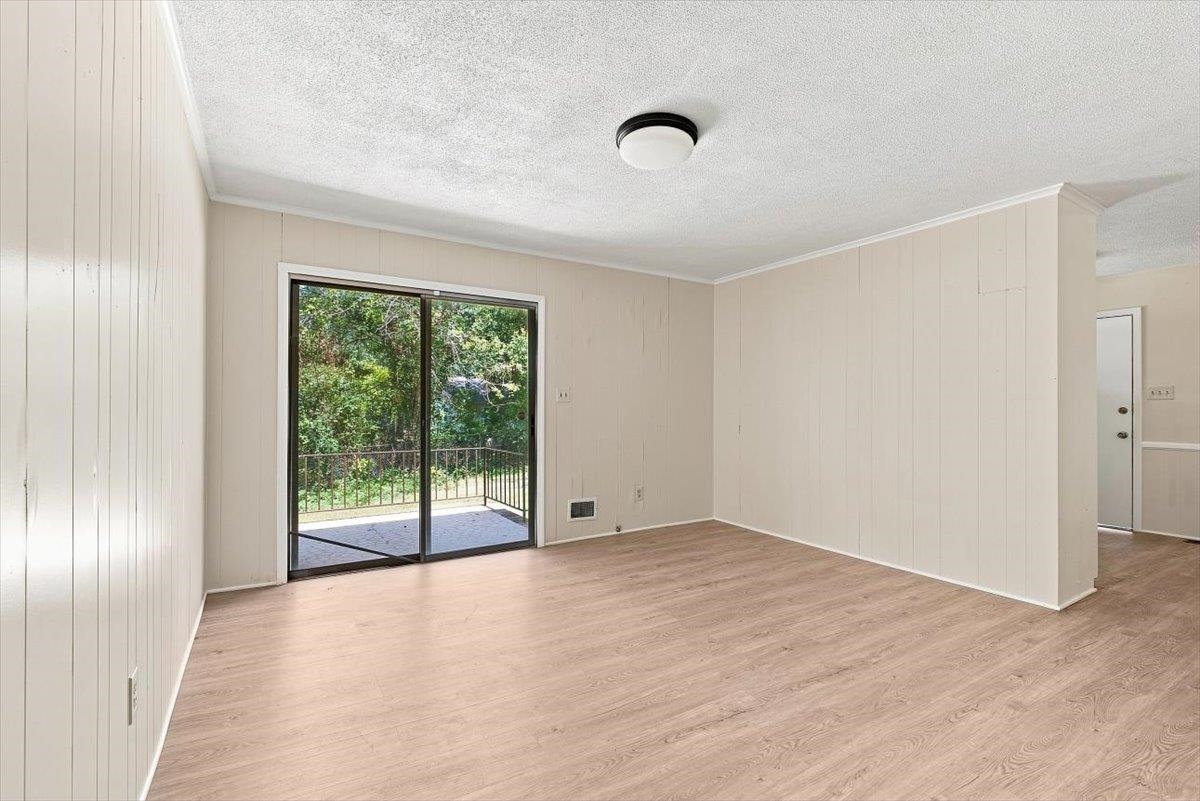 406 Jasmine Street Property Photo 12