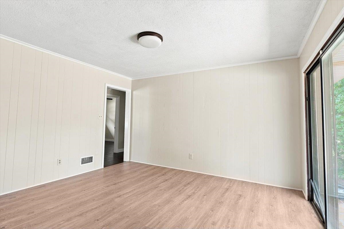 406 Jasmine Street Property Photo 14