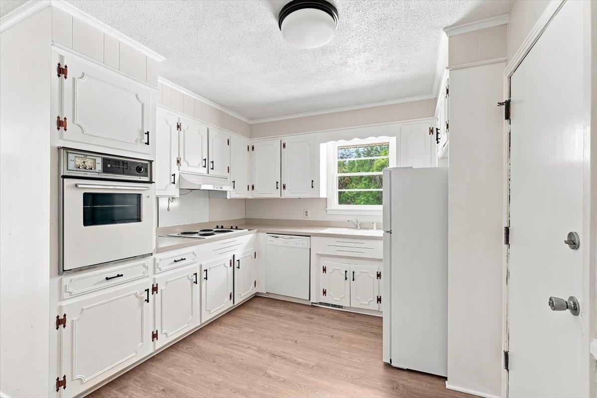 406 Jasmine Street Property Photo 15