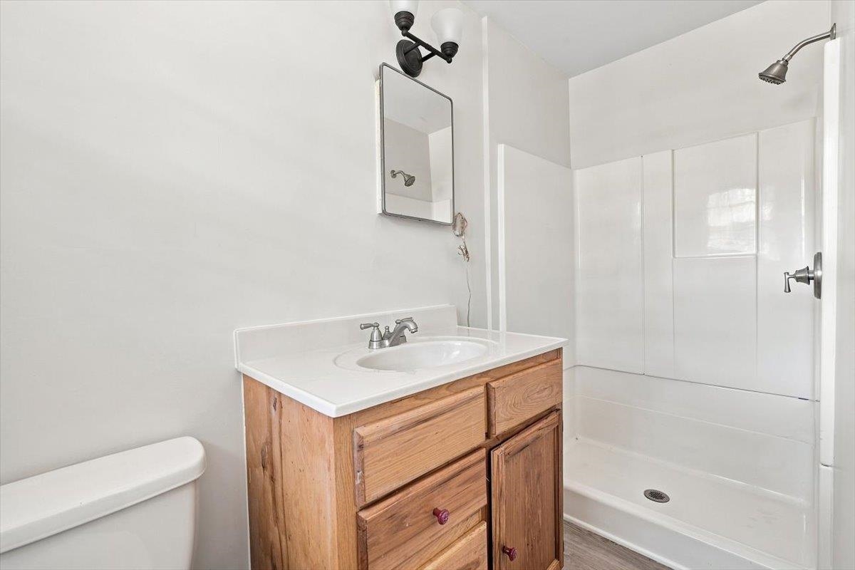 406 Jasmine Street Property Photo 26