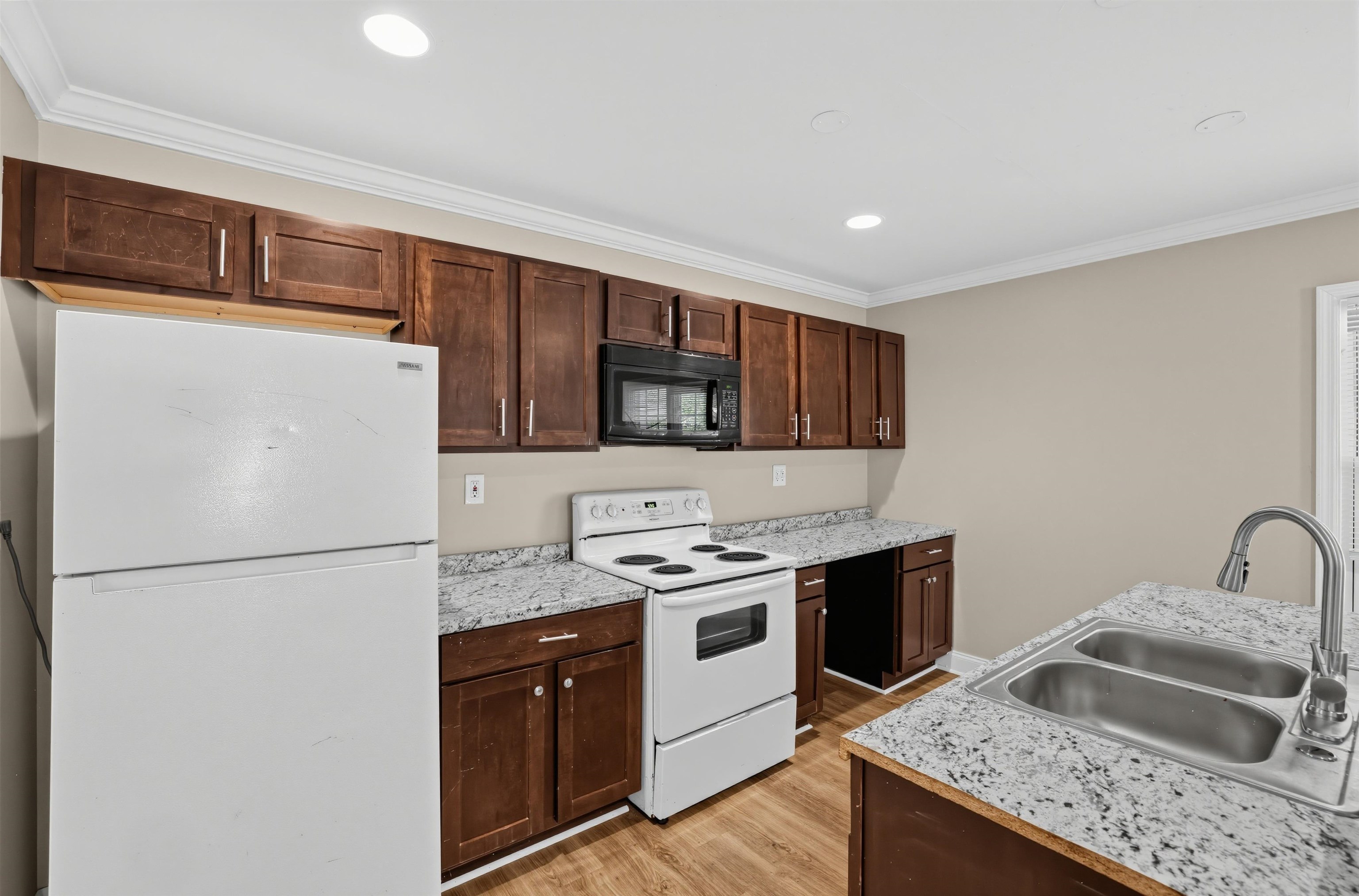 116 South Avenue Property Photo 15