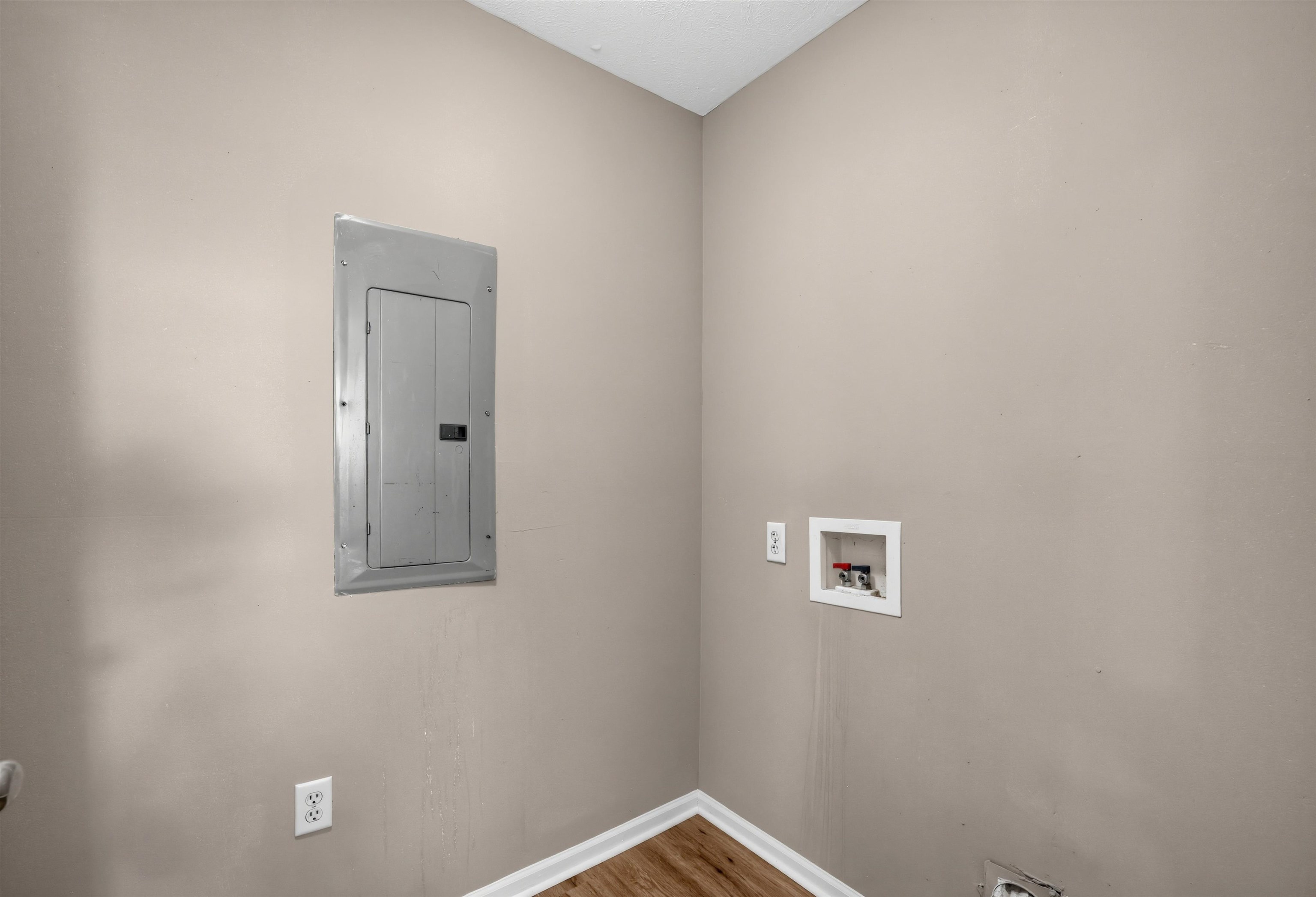 606 Basil Court Property Photo 36