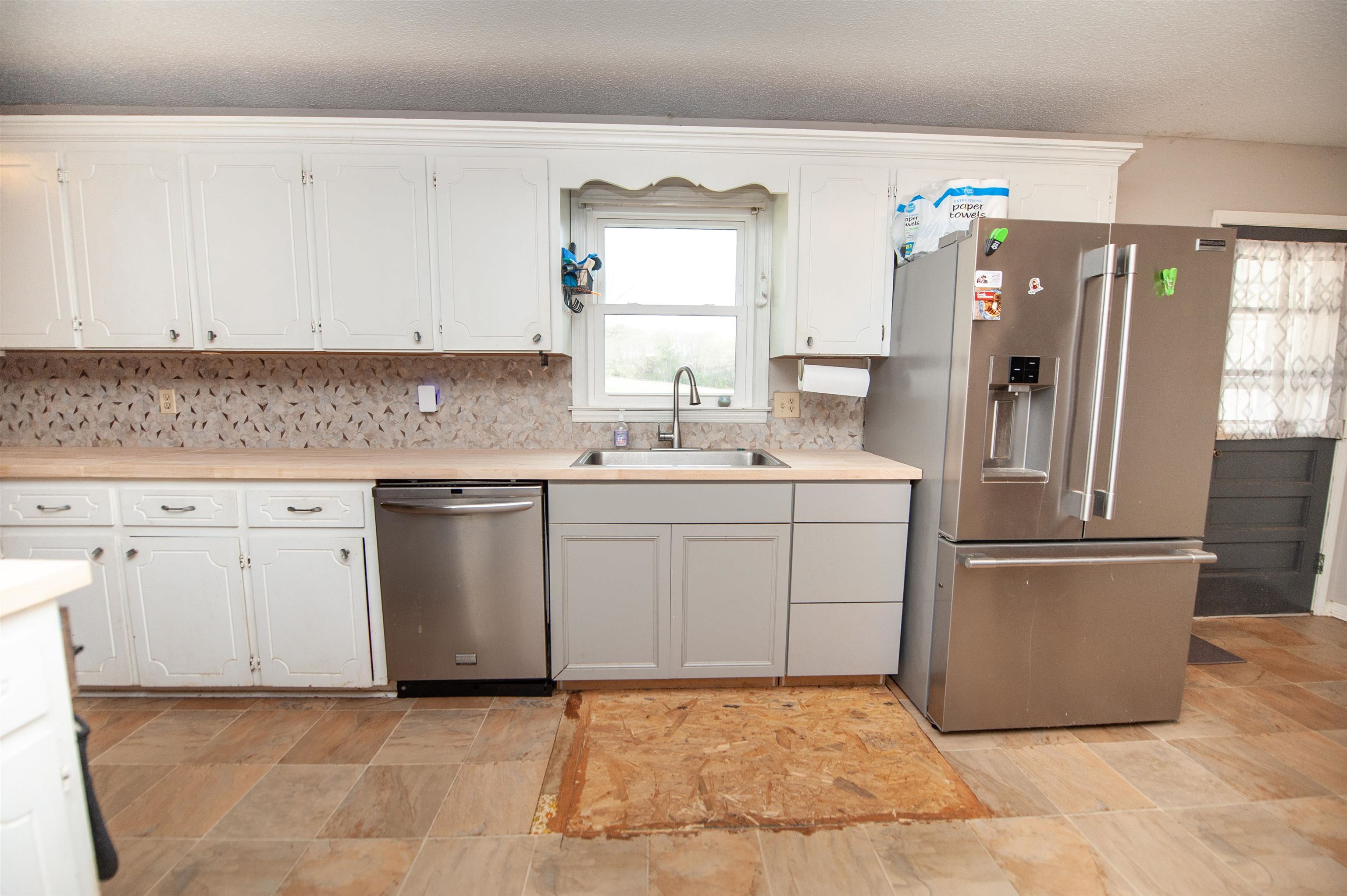 155 Coastline Drive Property Photo 11