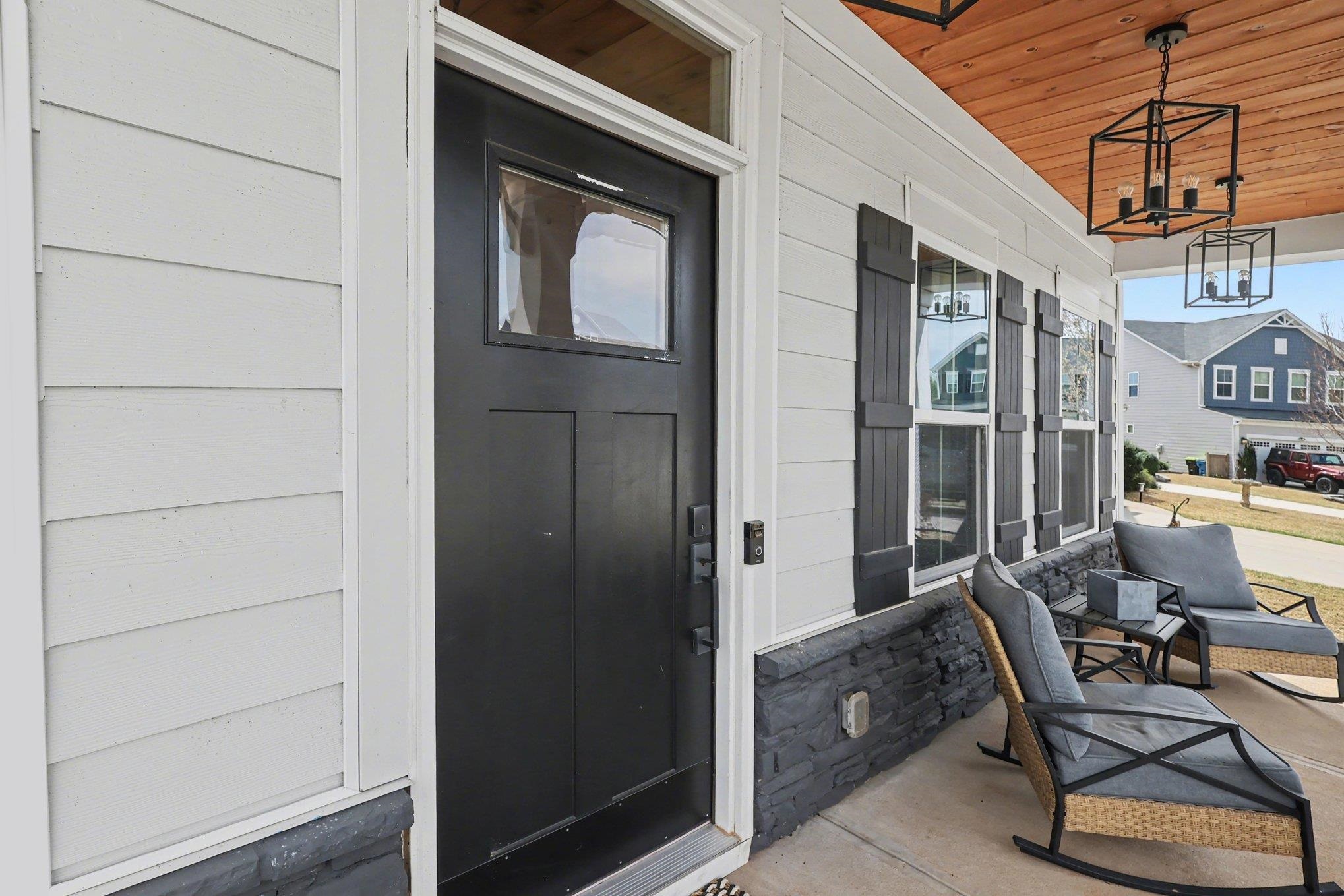 913 St Elmo's Court Property Photo 4