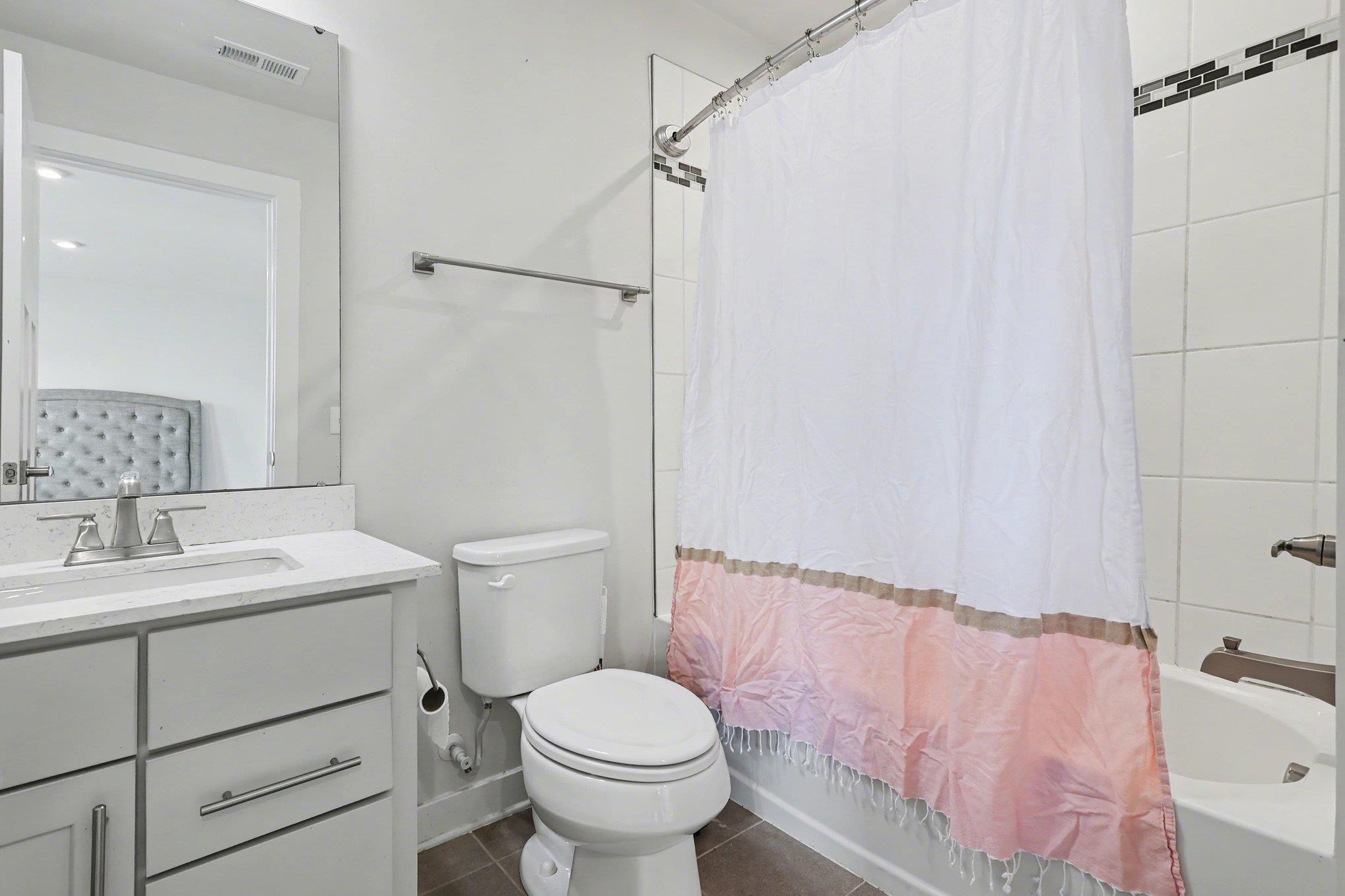 913 St Elmo's Court Property Photo 21