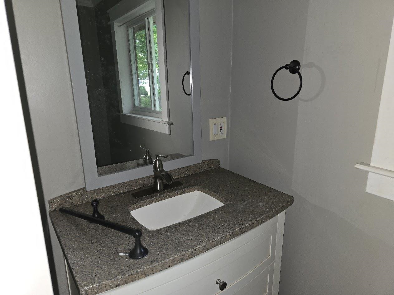 1002 Briarwood Property Photo 19