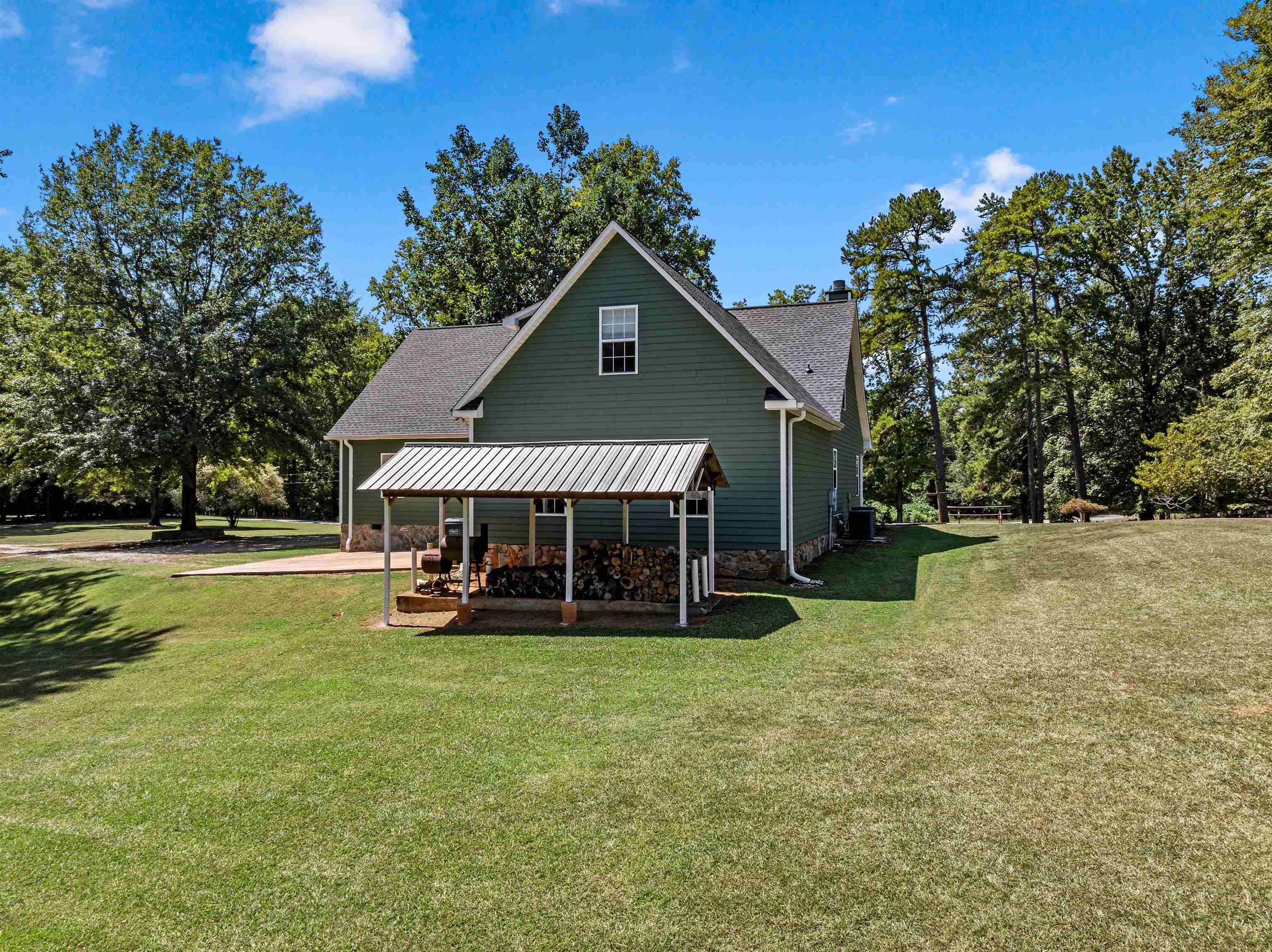 407 Miller Town Road Property Photo 28