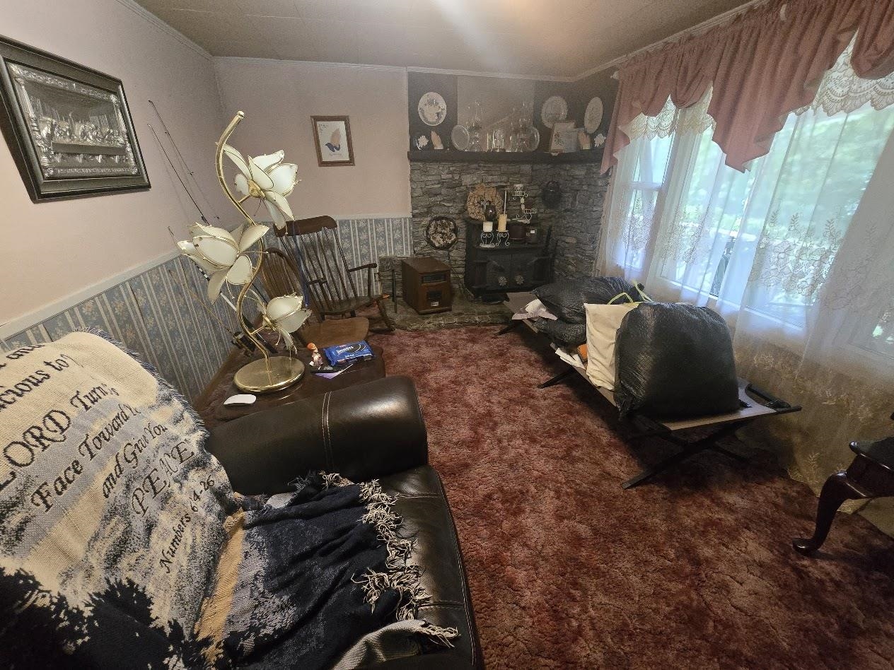 907 Pondfield Rd Property Photo 7