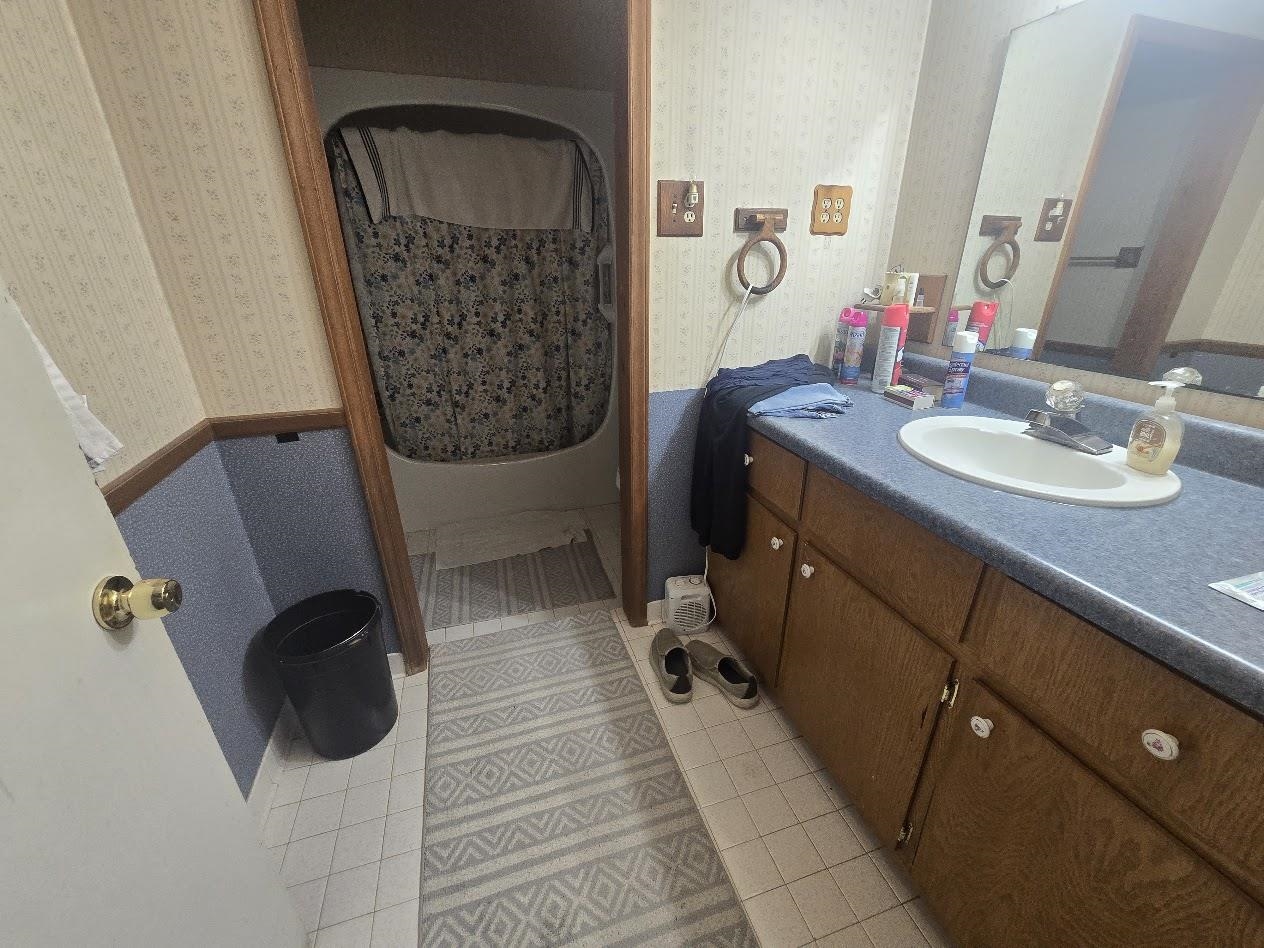 907 Pondfield Rd Property Photo 13